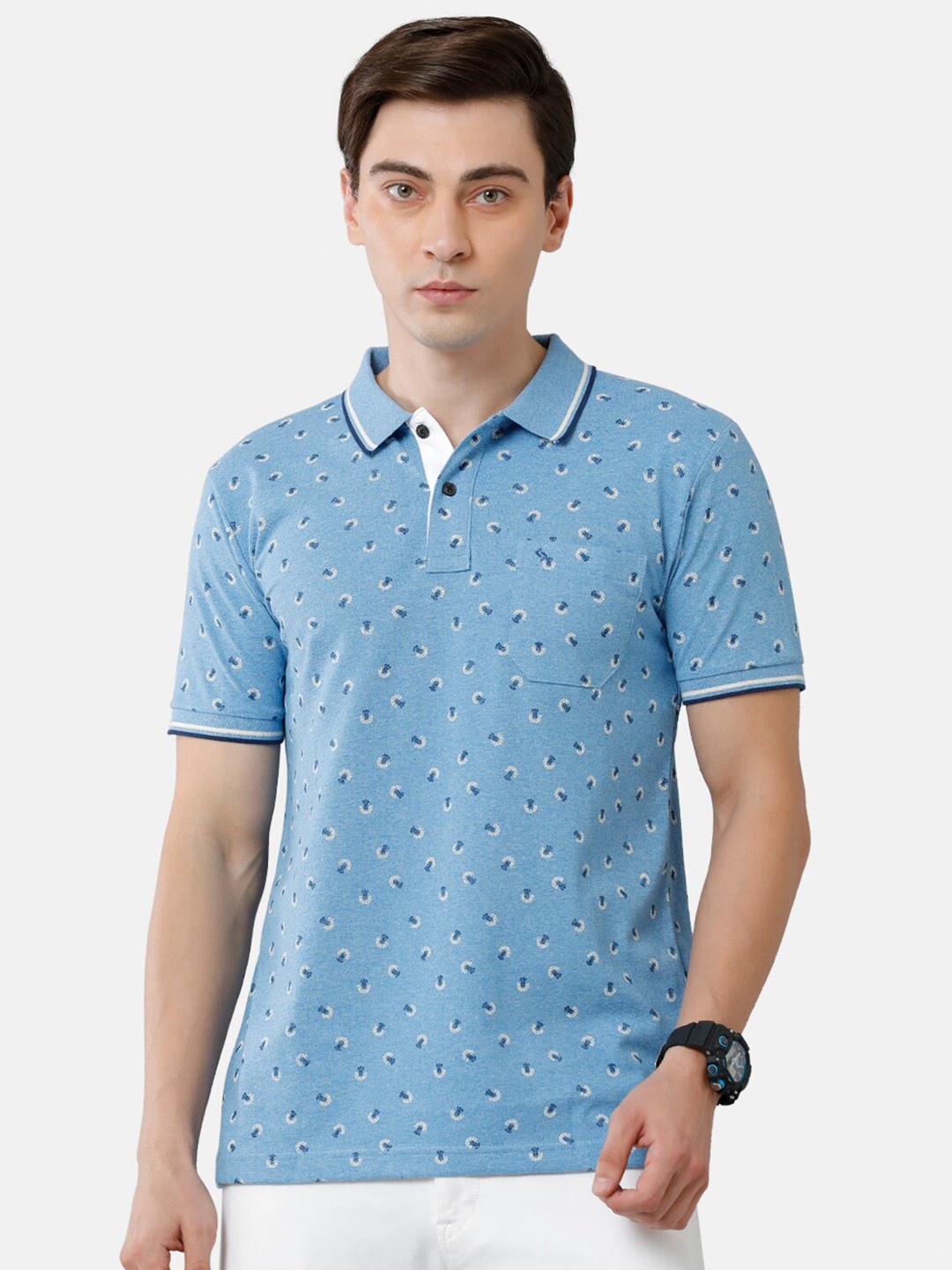 

Classic Polo Men Blue Printed Polo Collar Pure Cotton Slim Fit T-shirt