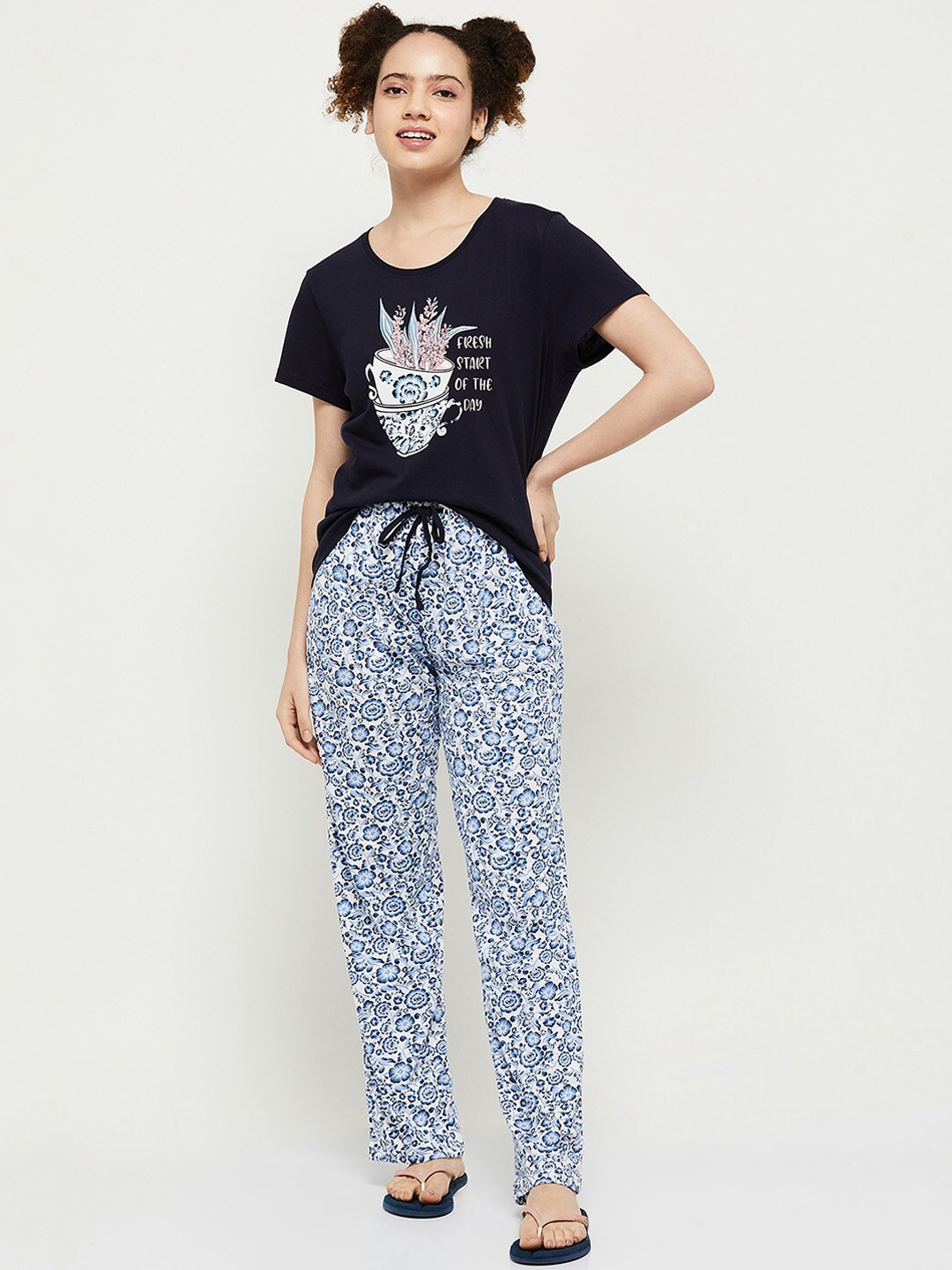 

max Women Blue & Black Printed Night suit