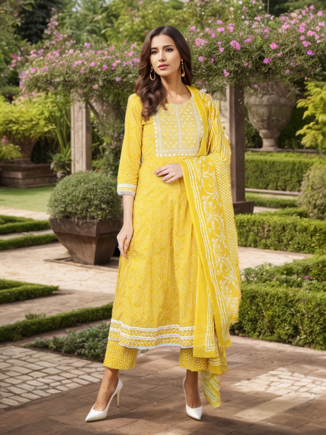 

AHIKA Women Bandhani Embroidered Kurta with Trousers & With Dupatta, Yellow