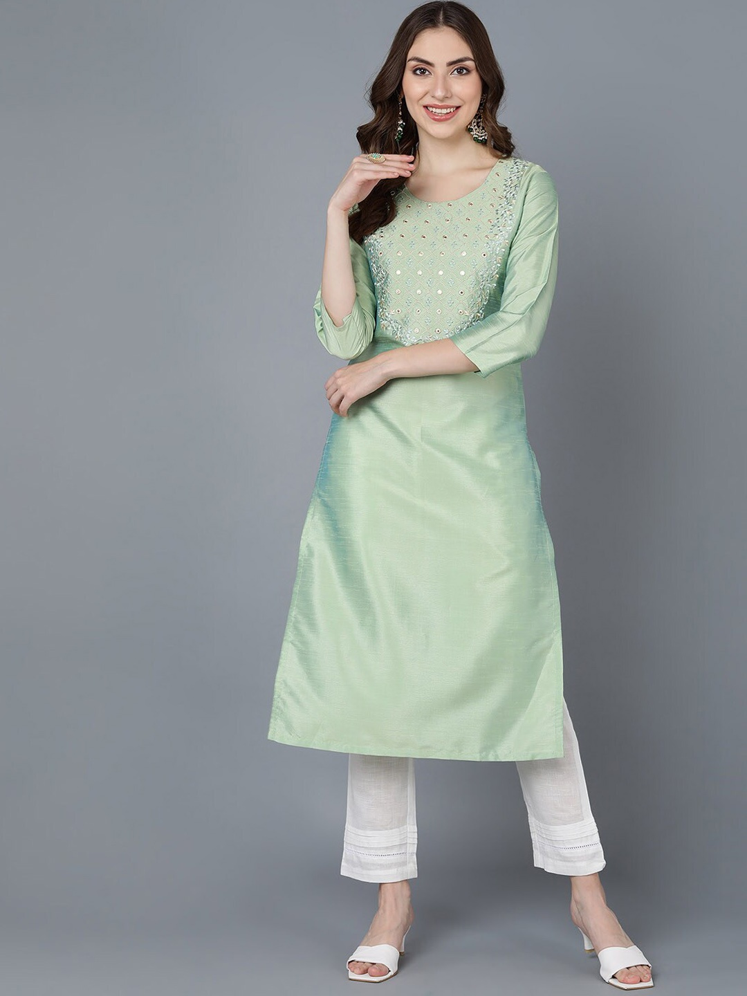 

AHIKA Women Sea Green Ethnic Motifs Embroidered Thread Work Kurta
