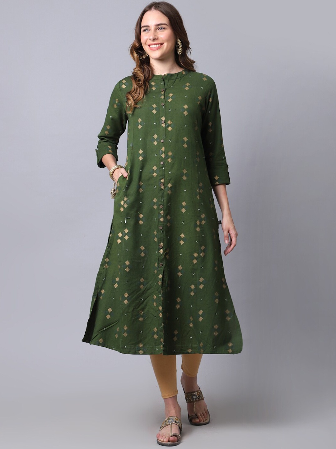 Pistaa Women Green Geometric Embroidered Thread Work Kurta