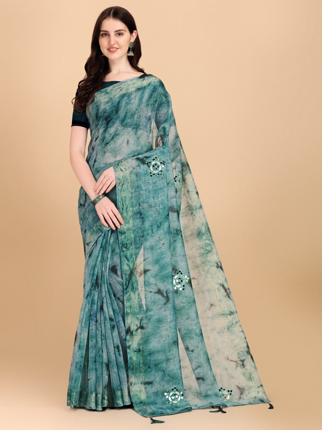 

Indian Women Teal Chinon Check work Saree With Blouse Piece