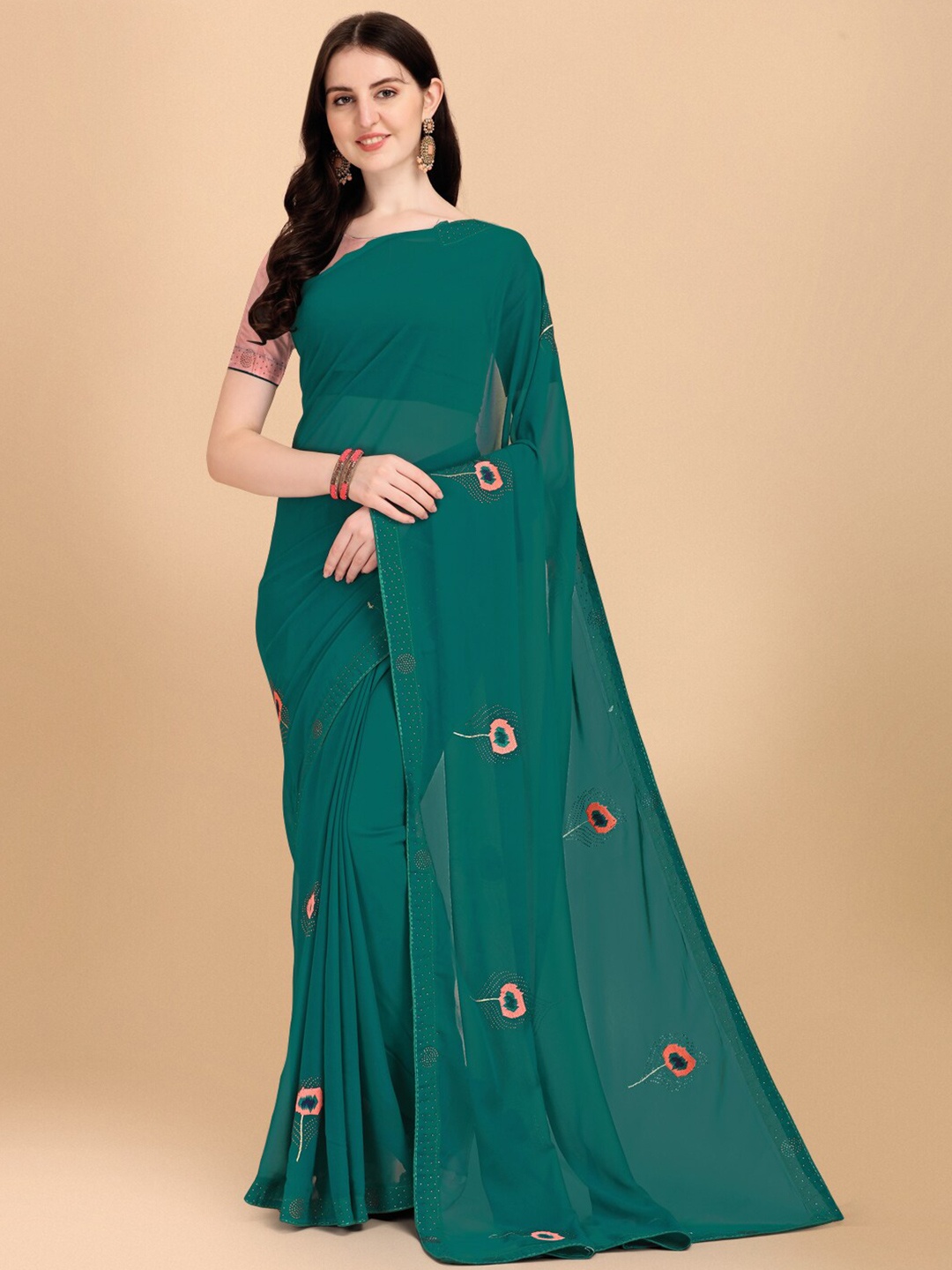 

Indian Women Green & Peach-Coloured Embellished Saree