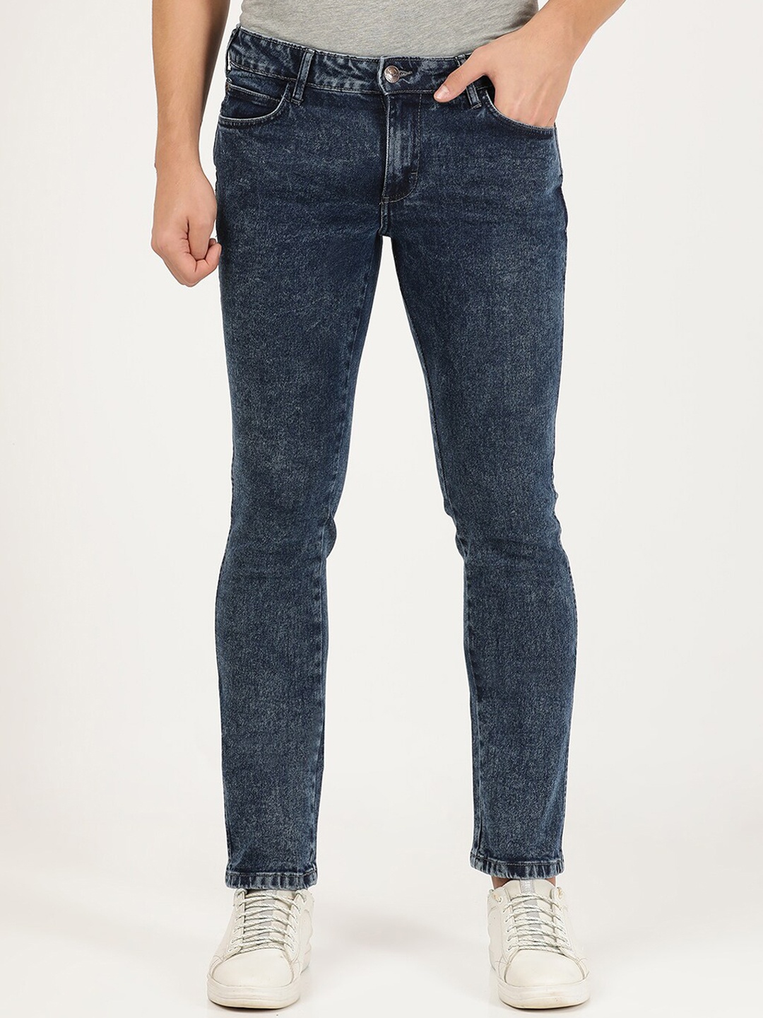 

Wrangler Men Blue Skanders Slim Fit Low-Rise Heavy Fade Stretchable Jeans