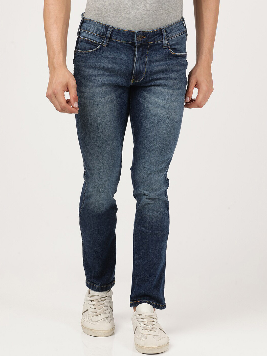

Wrangler Men Blue Slim Fit Low-Rise Heavy Fade Stretchable Jeans