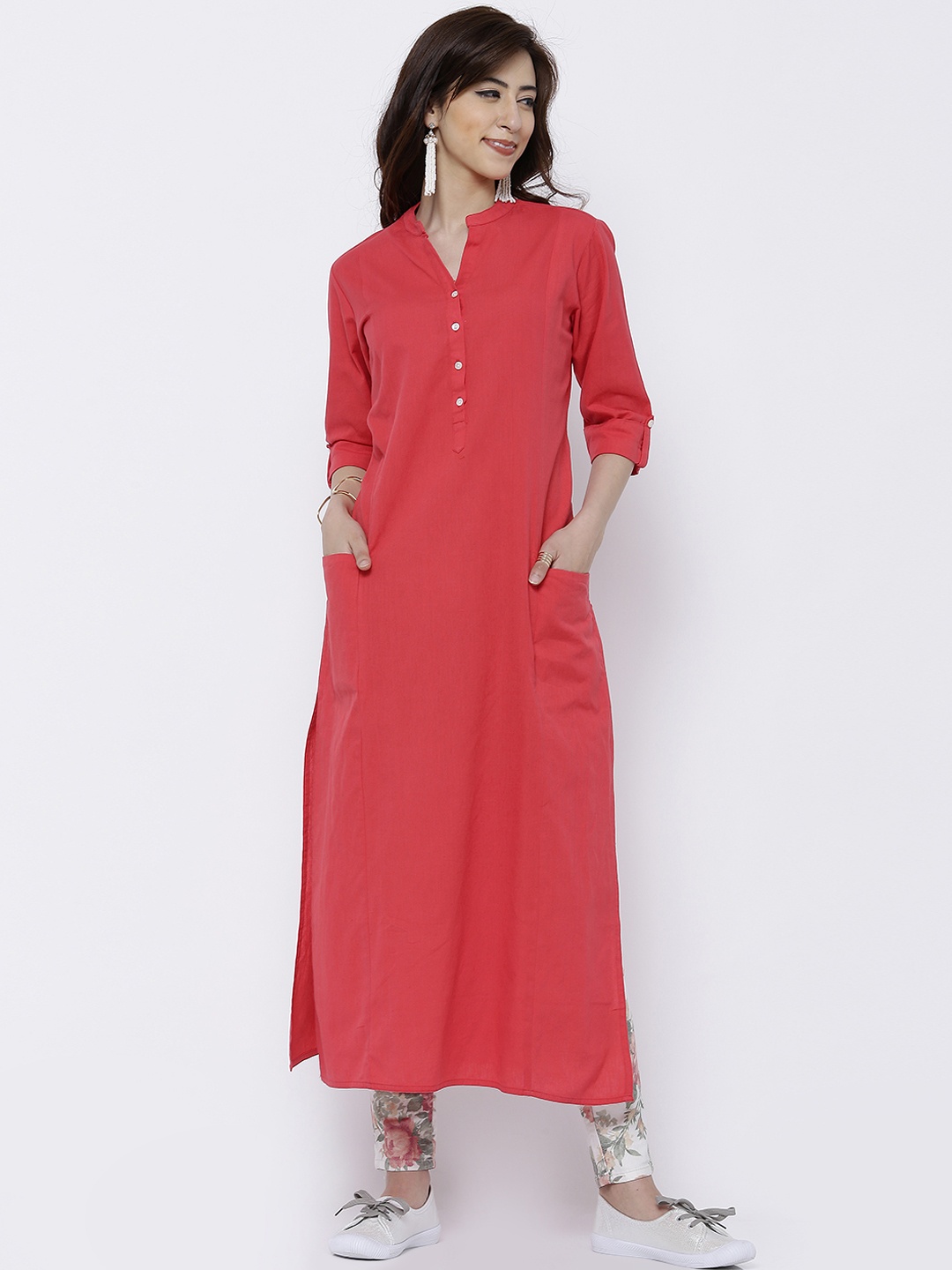 

Vishudh Women Coral Solid Straight Kurta