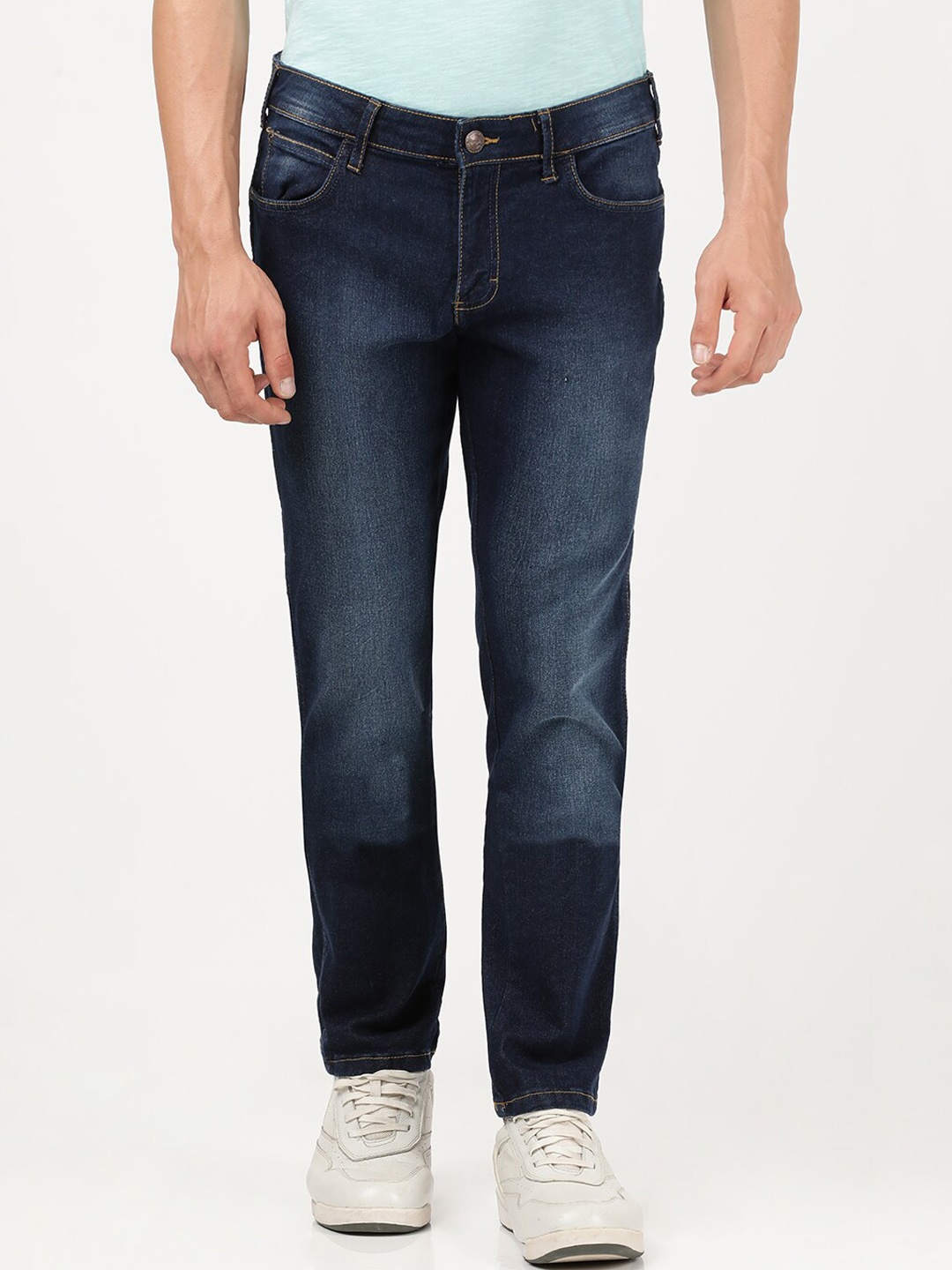

Wrangler Men Blue Skanders Slim Fit Low-Rise Light Fade Stretchable Jeans