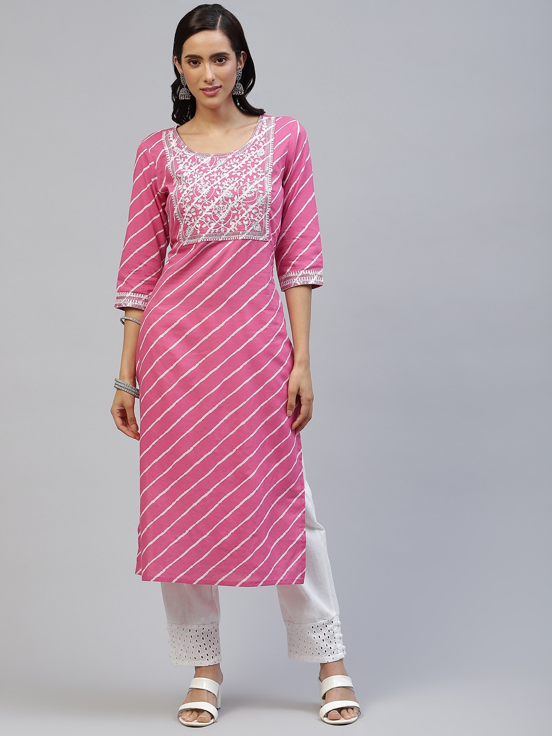 

PIROH Women Pink & White Yoke Design Leheriya Straight Kurta