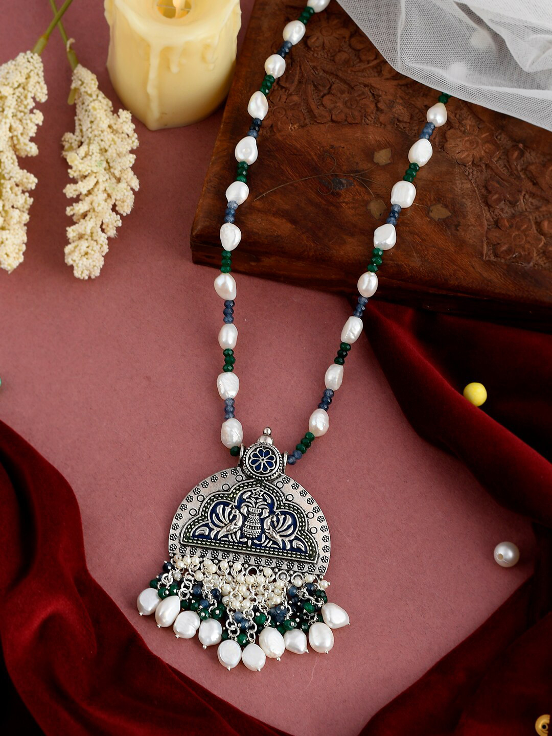 

DASTOOR Green & White Brass Silver-Plated Necklace