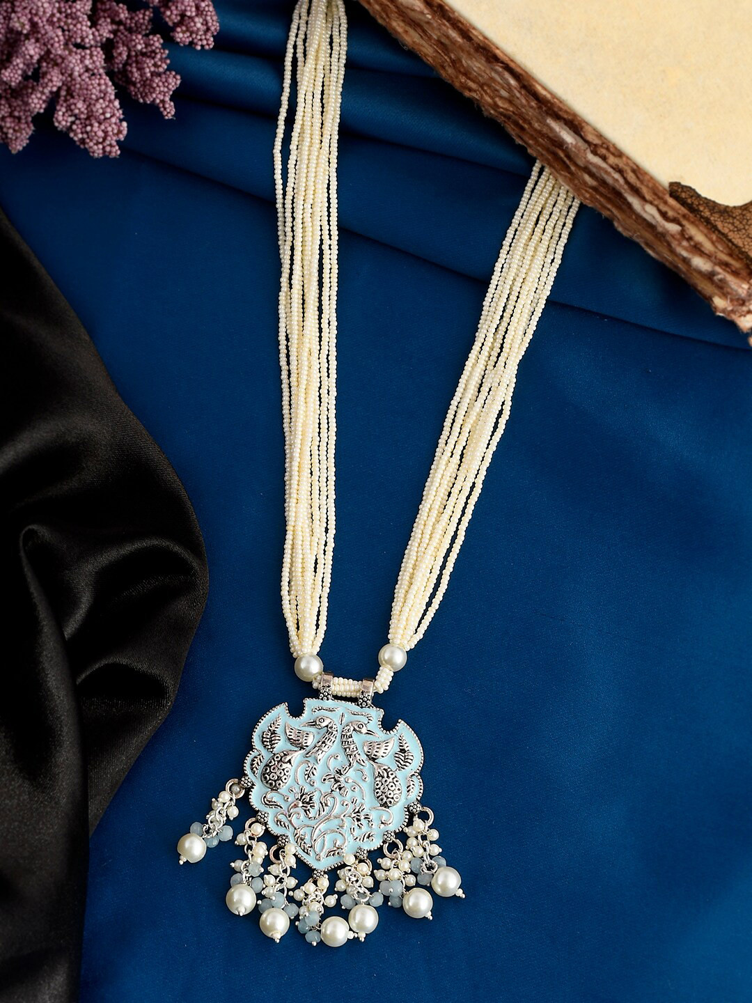 

DASTOOR White & Blue Brass Silver-Plated Necklace