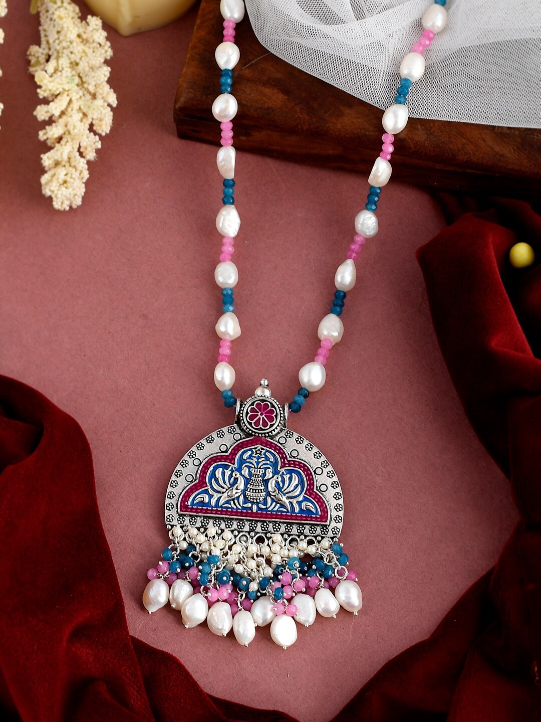 

DASTOOR White & Pink Brass Silver-Plated Necklace