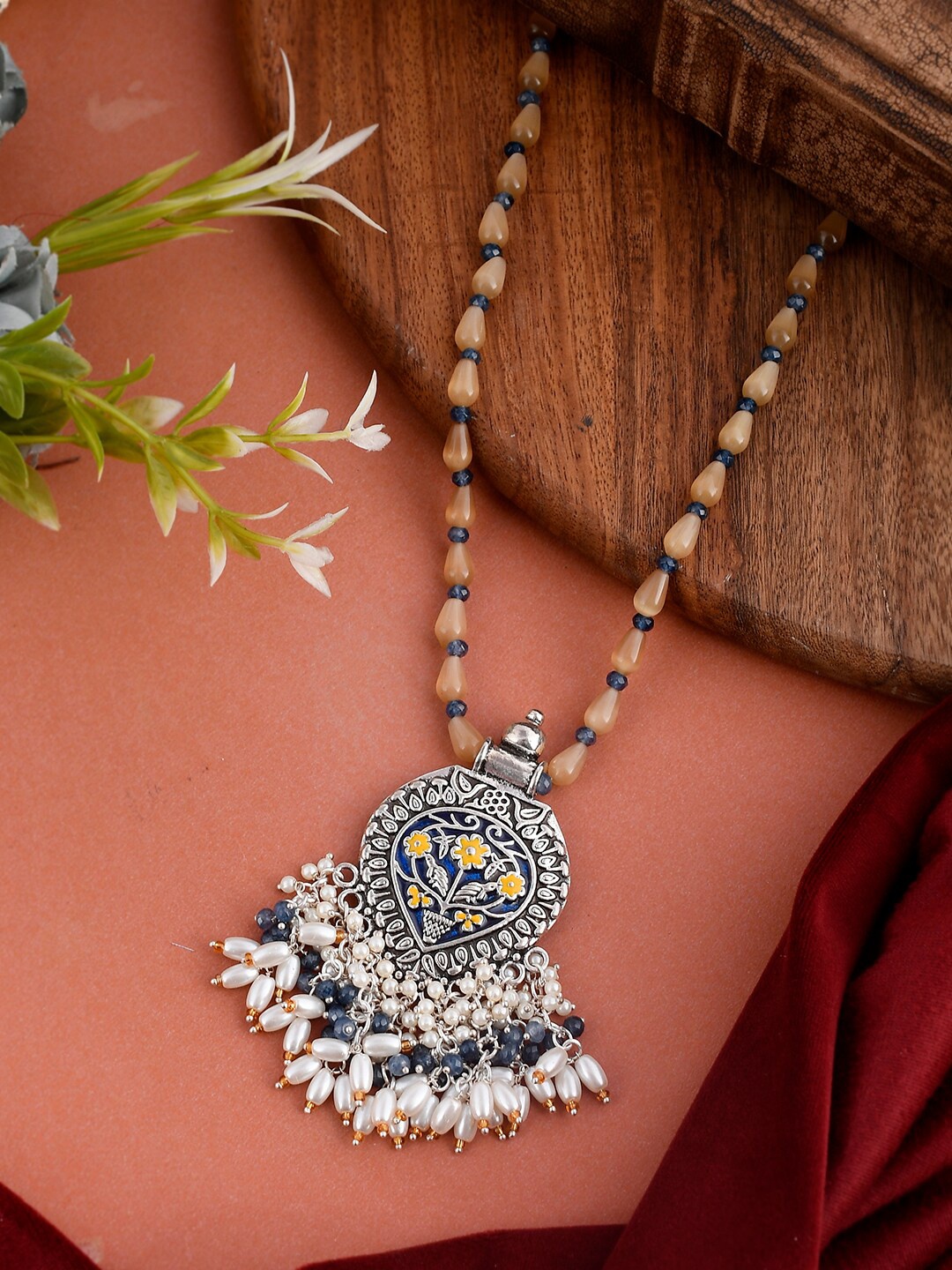 

DASTOOR Yellow & White Brass Silver-Plated Necklace