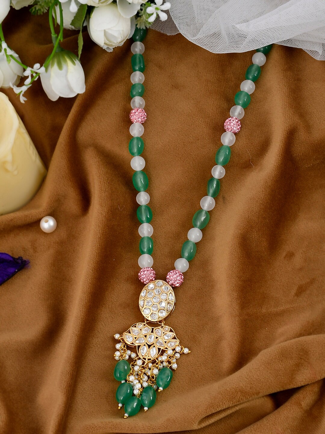 

DASTOOR Green & Gold-Toned Brass Gold-Plated Necklace