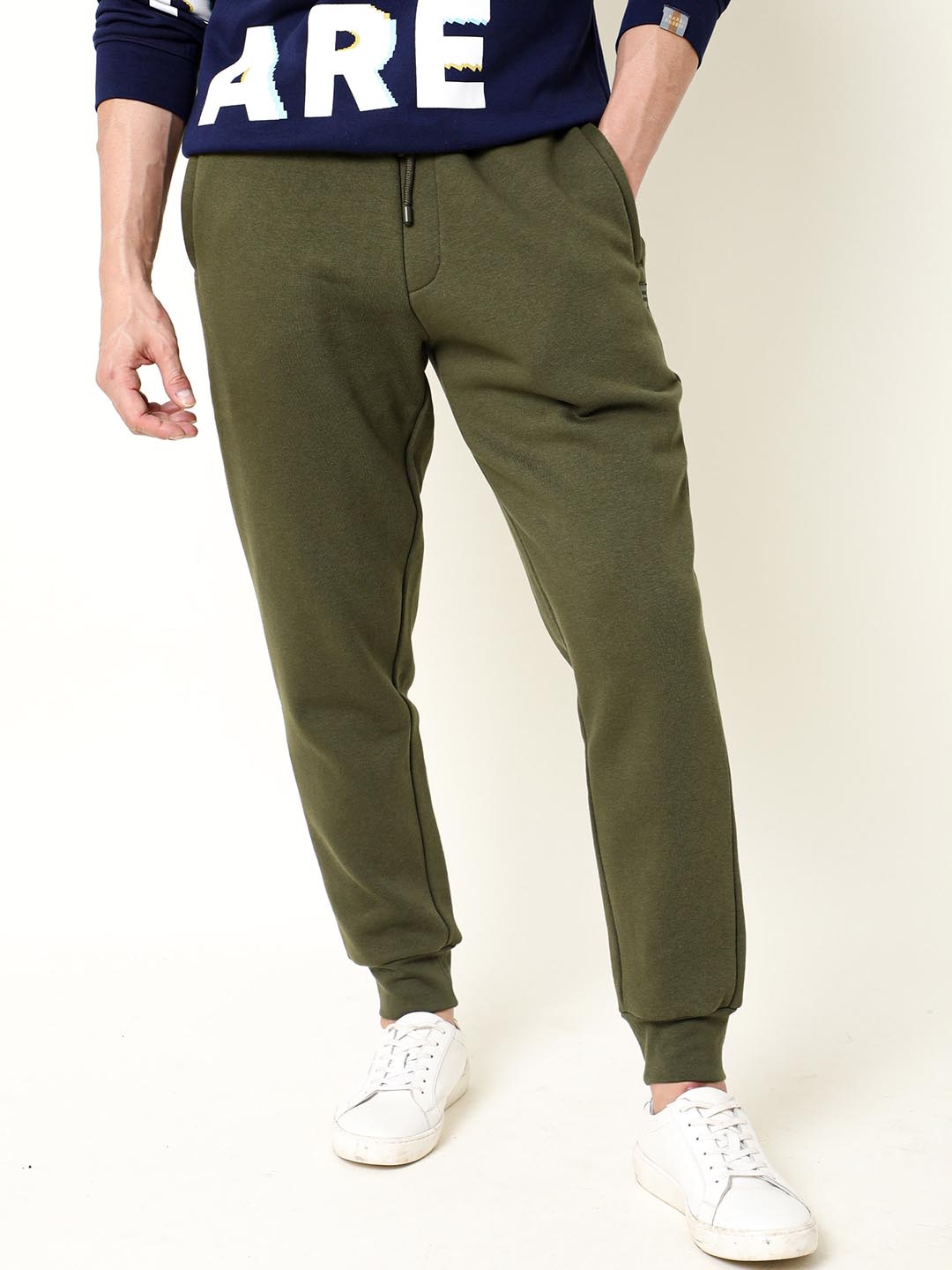 

RARE RABBIT Men Titan Relaxed Fit Solid Cotton jogger, Green