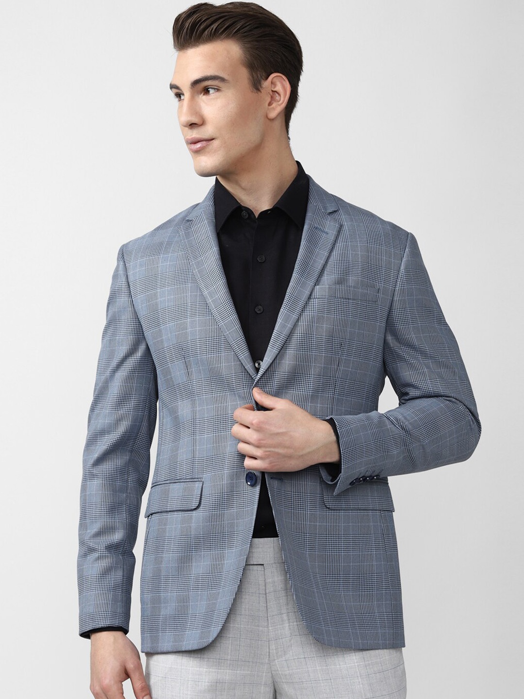 

Peter England Elite Men Blue Checked Single-Breasted Blazers