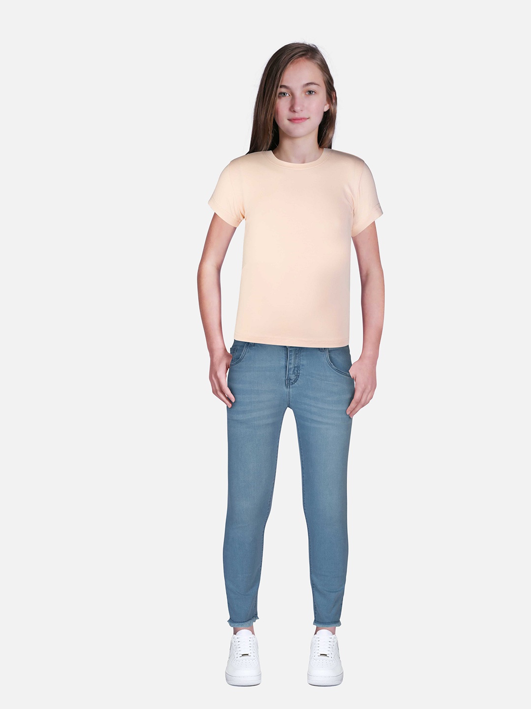 

Gini and Jony Girls Blue Solid Light Fade Jeans