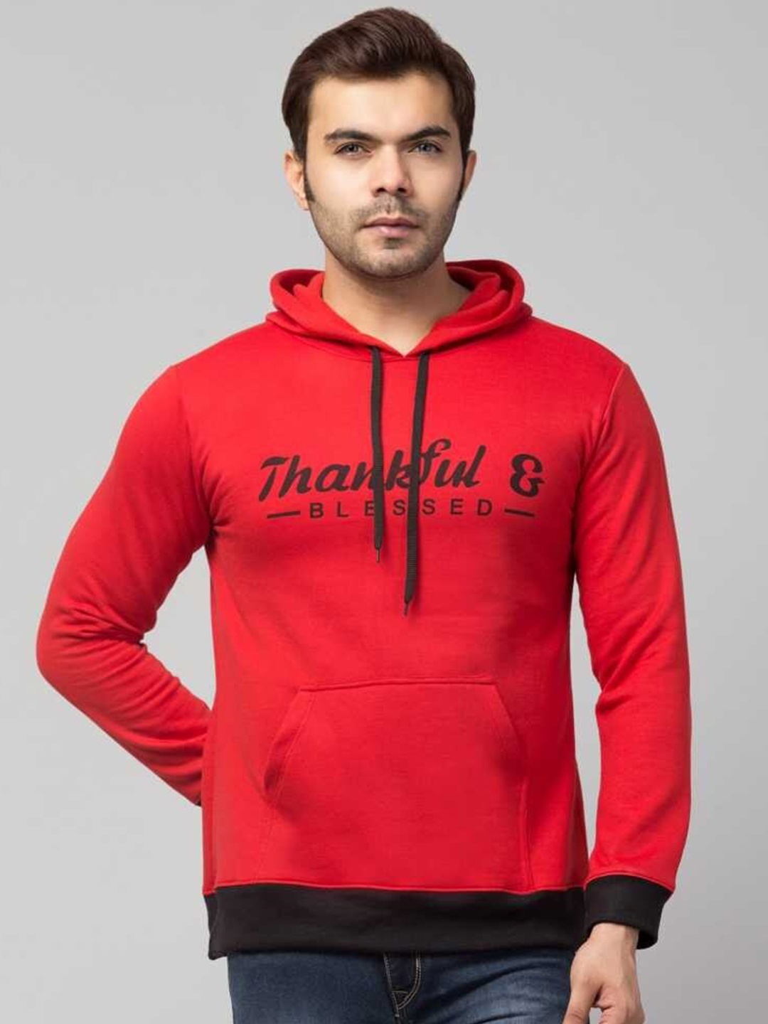 

Kushi Flyer Men Red Typography Printed Hooded Sweatshirt