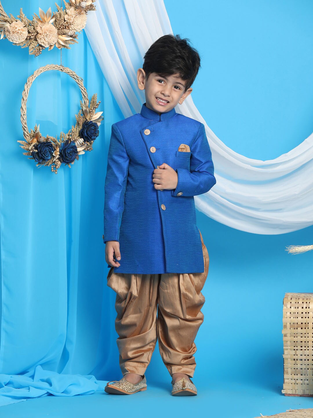 

VASTRAMAY Boys Blue Solid Slim-Fit Sherwani With Dhoti