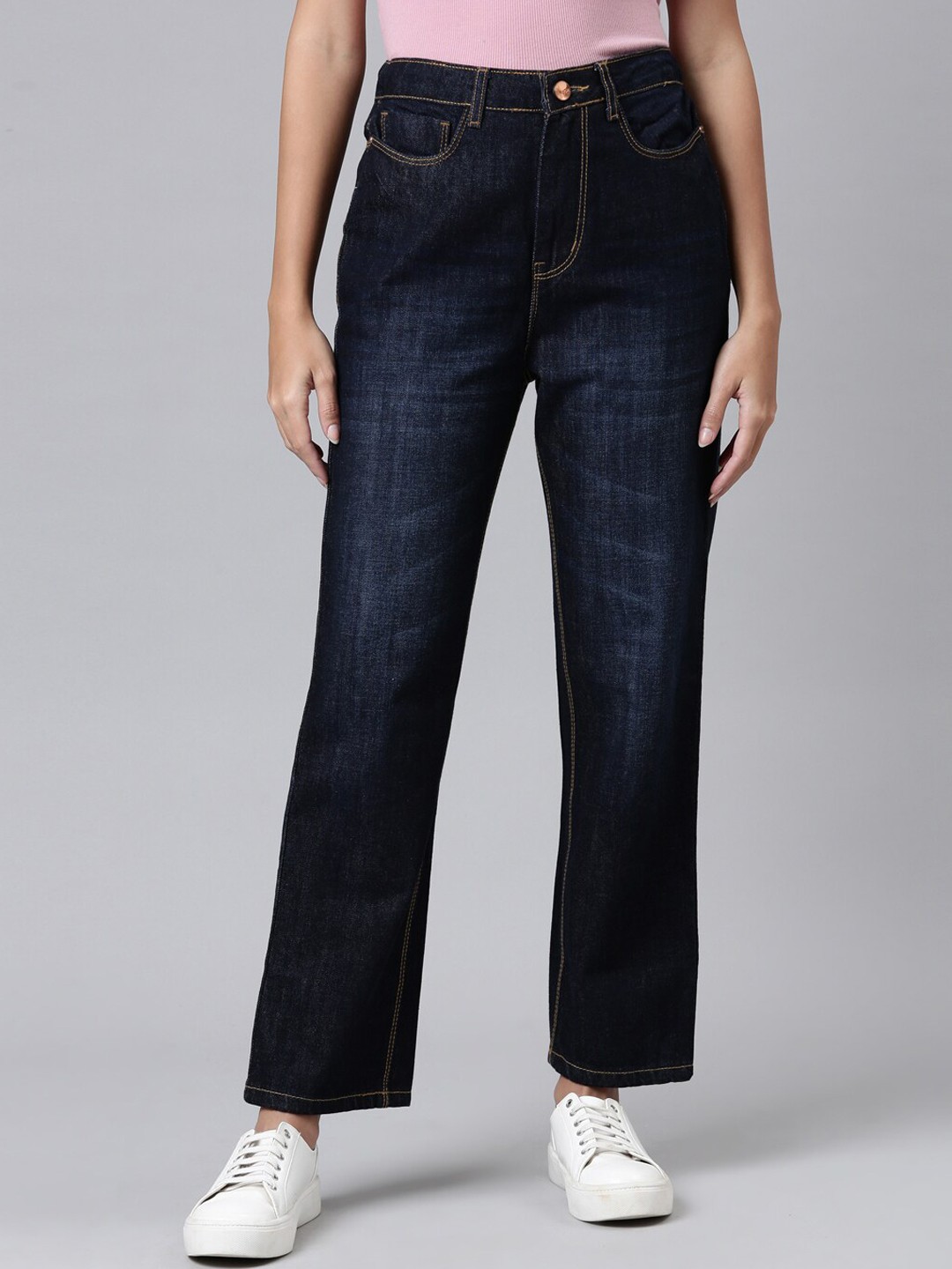 

ZHEIA Women Blue Straight Fit Light Fade Jeans