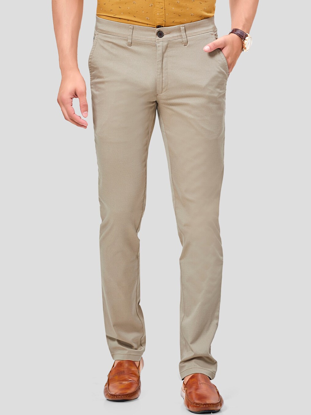 

Oxemberg Men Beige Smart Slim Fit Regular Trousers