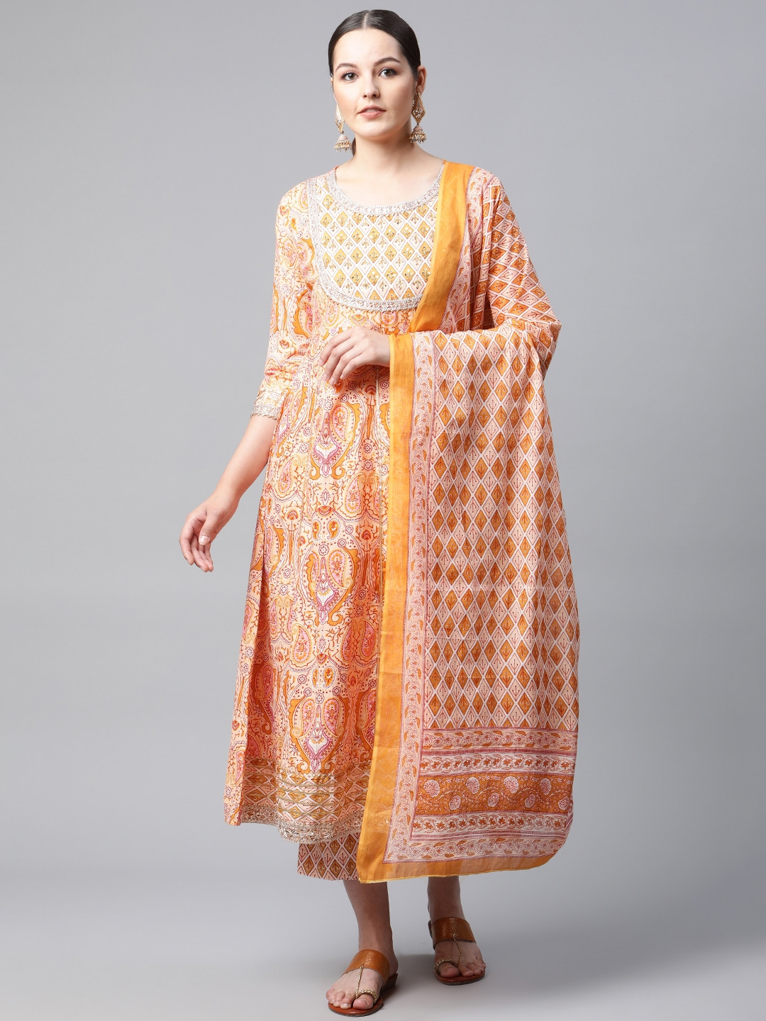 

MEERA FAB Women Cream-Coloured & Orange Printed Pure Cotton Kurta with Palazzos & Dupatta