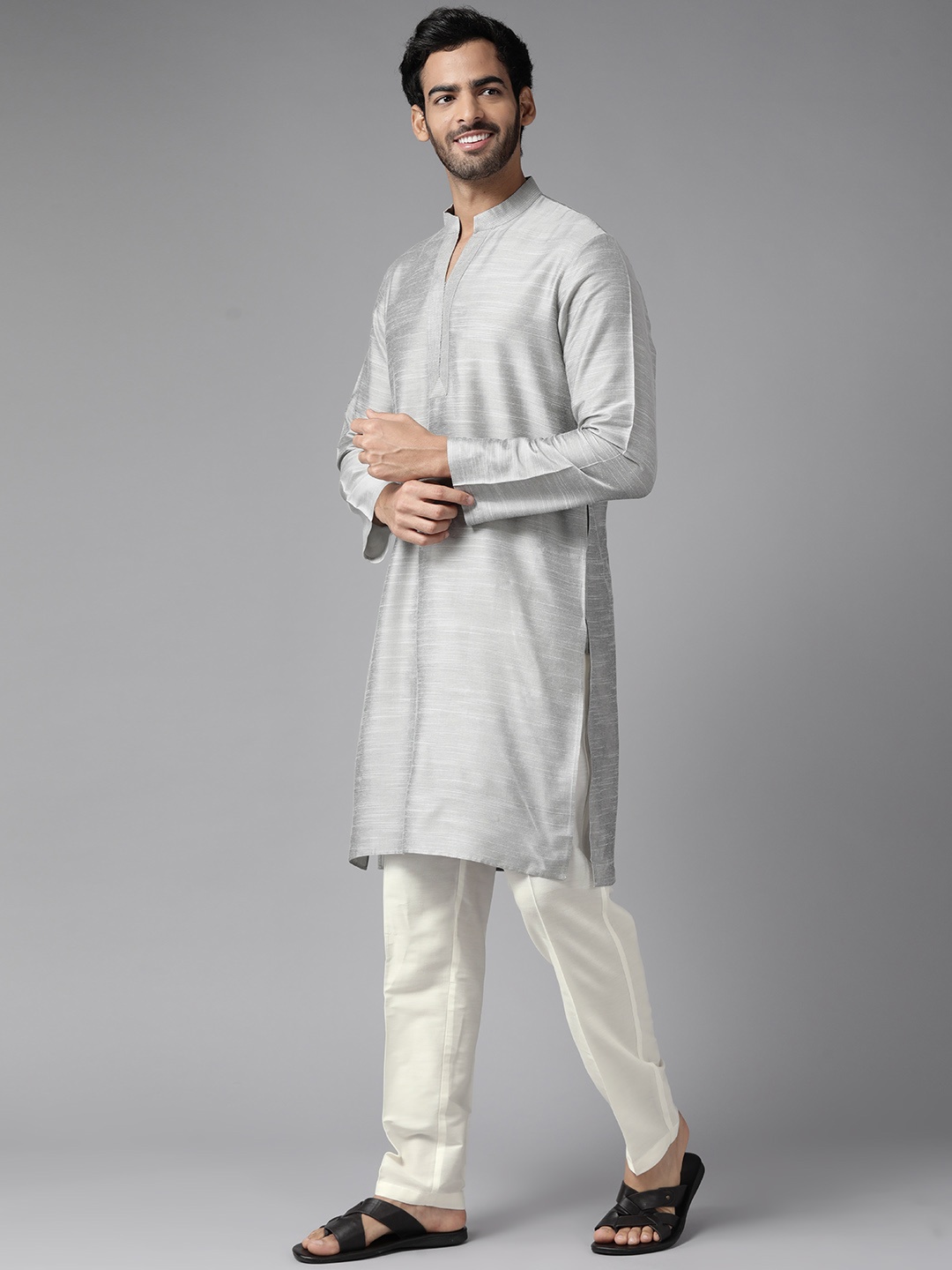 

See Designs Men Grey Pure Cotton Kurta with Pyjamas