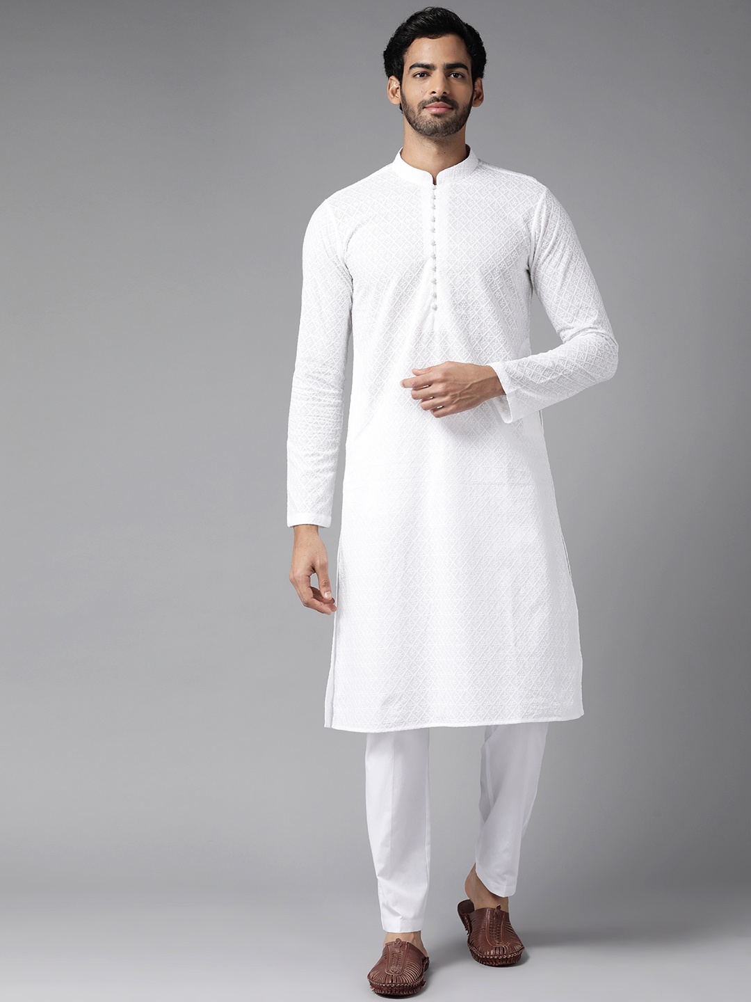 

See Designs Men White Ethnic Motifs Embroidered Chikankari Pure Cotton Kurta with Pyjamas