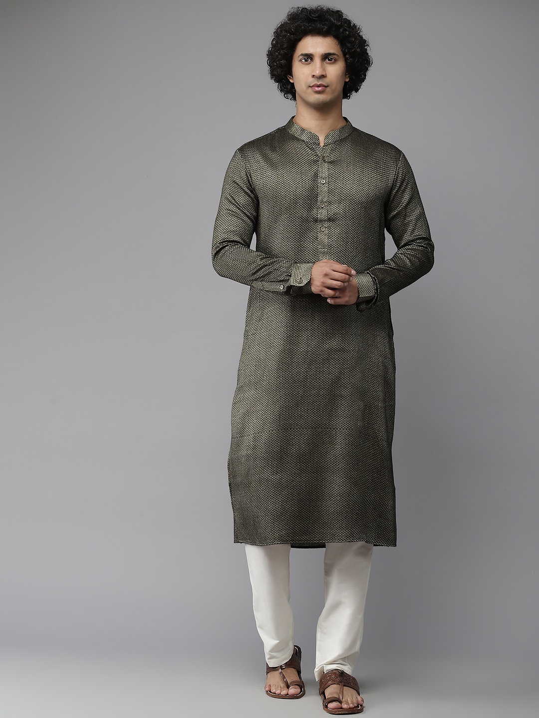 

See Designs Men Green & Golden Woven Design Pure Cotton Kurta with Pyjamas