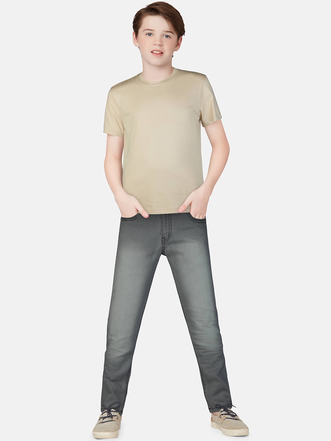 

Palm Tree Boys Grey Low Distress Light Fade Jeans Fixed Waist