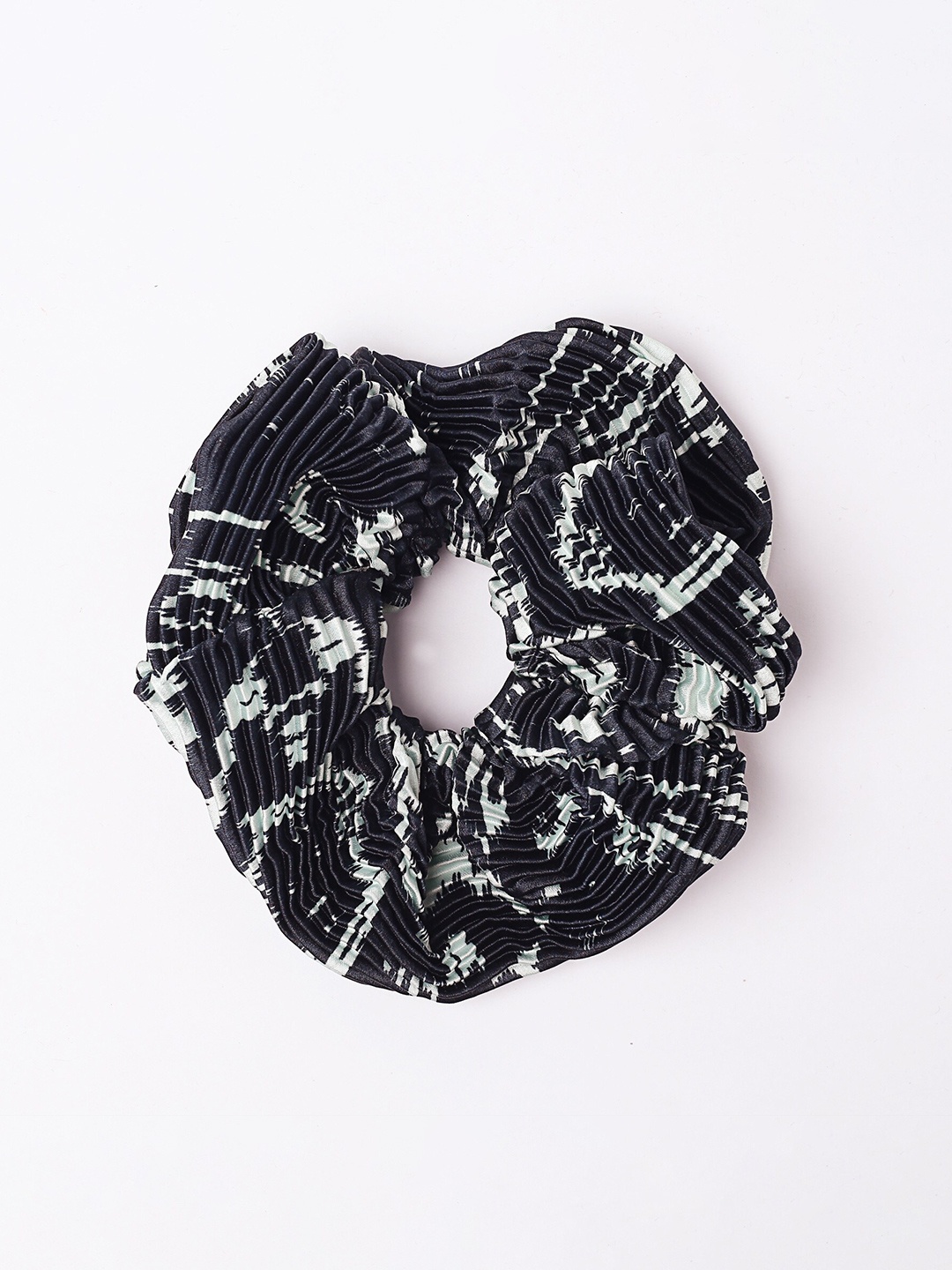 

Retrobelaa Women Blue & White Satin Hairband