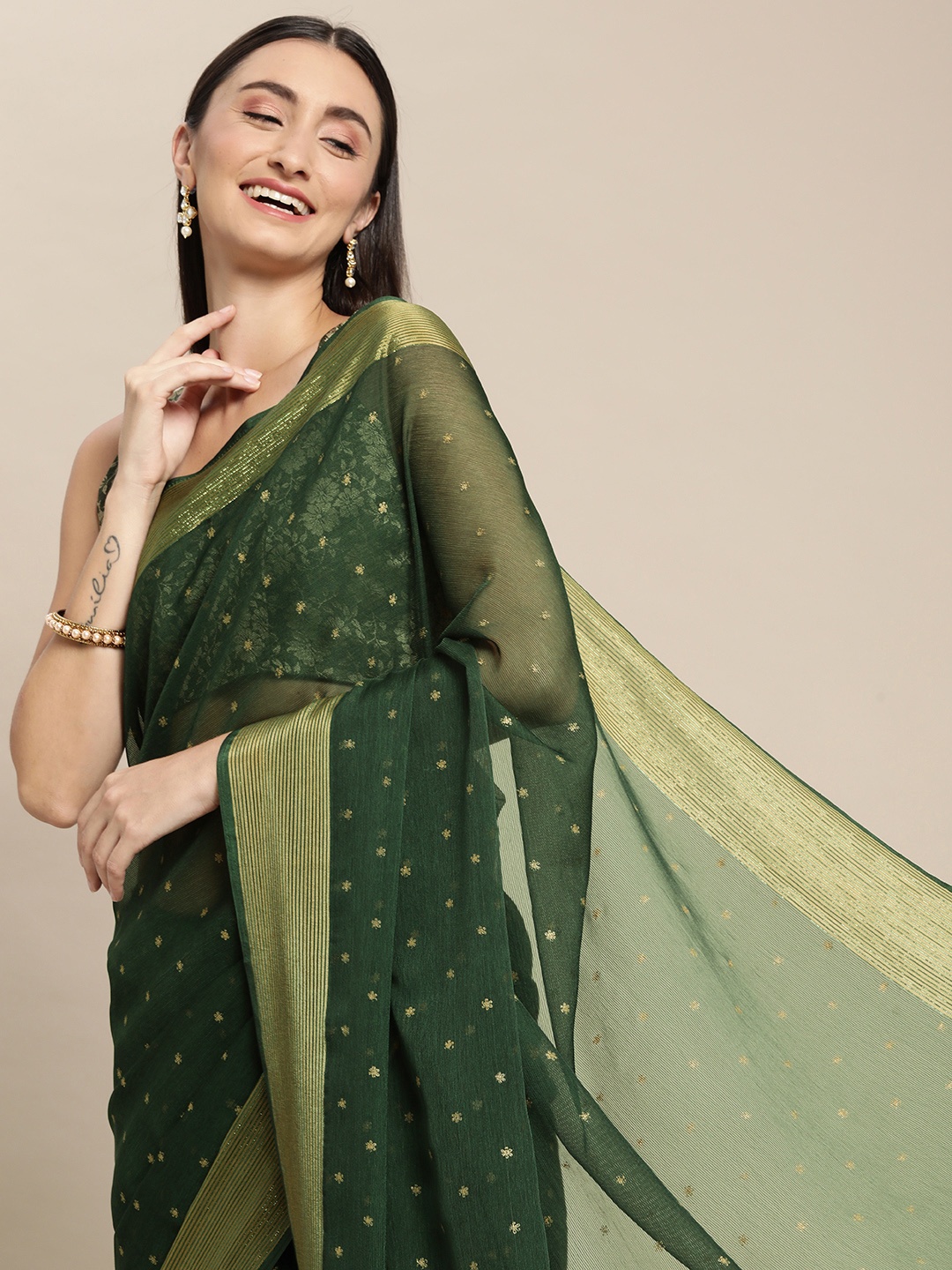 

Mitera Green & Gold-Toned Floral Zari Pure Chiffon Saree