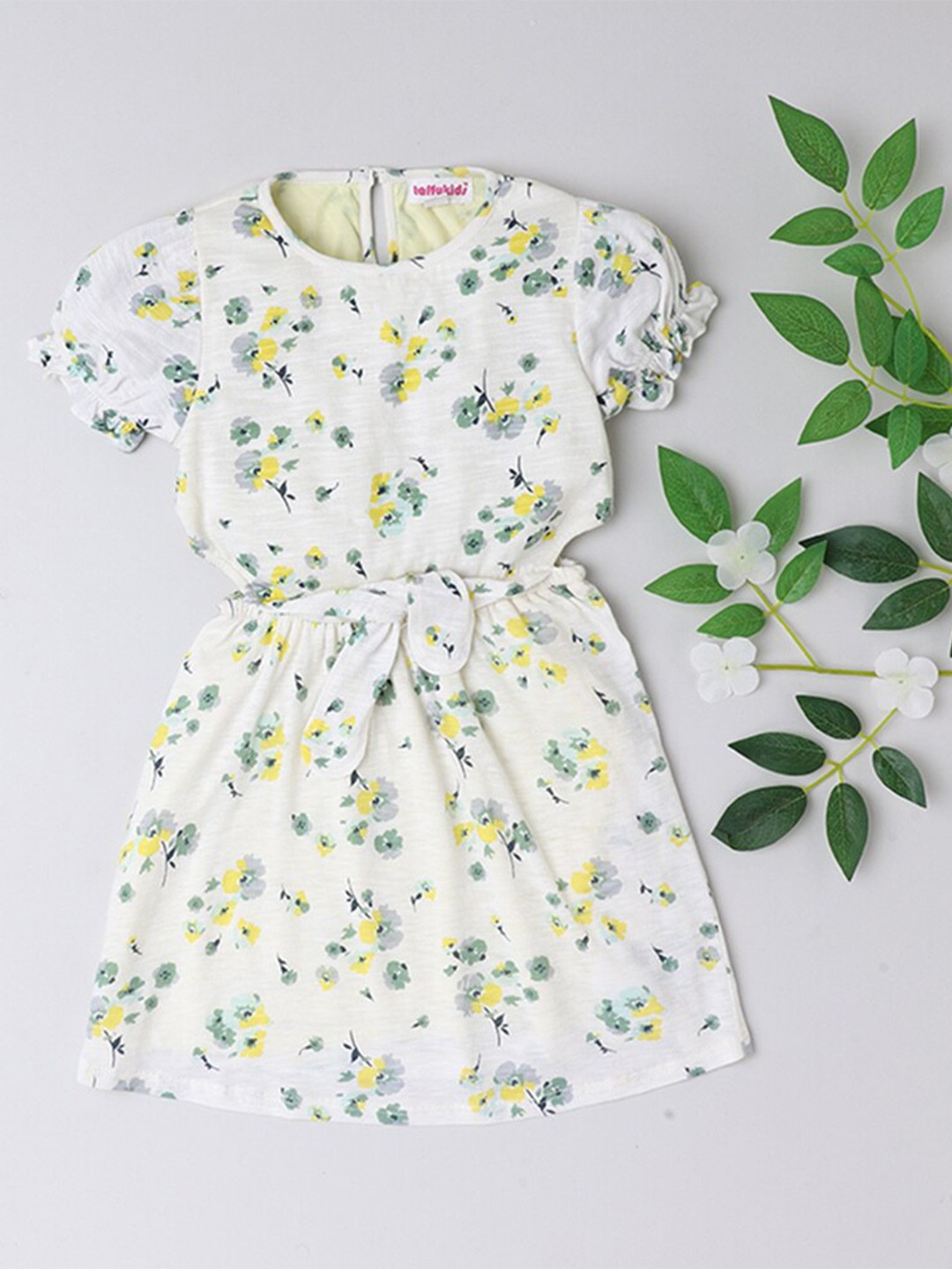 

taffykids White Floral Dress
