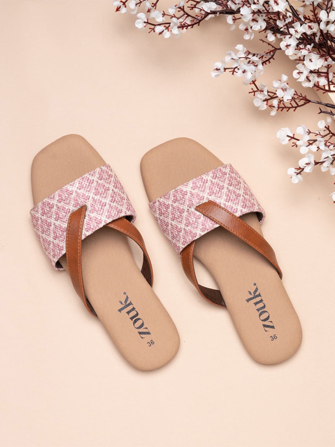 

ZOUK Women Pink Printed One Toe Flats