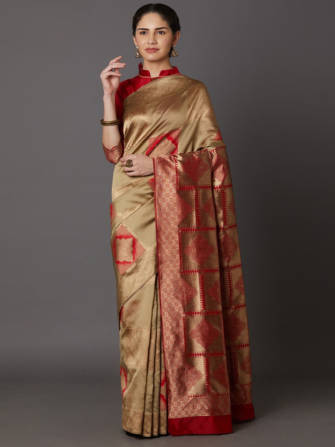 

Mitera Beige & Gold-Toned Zari Silk Blend Maheshwari Saree