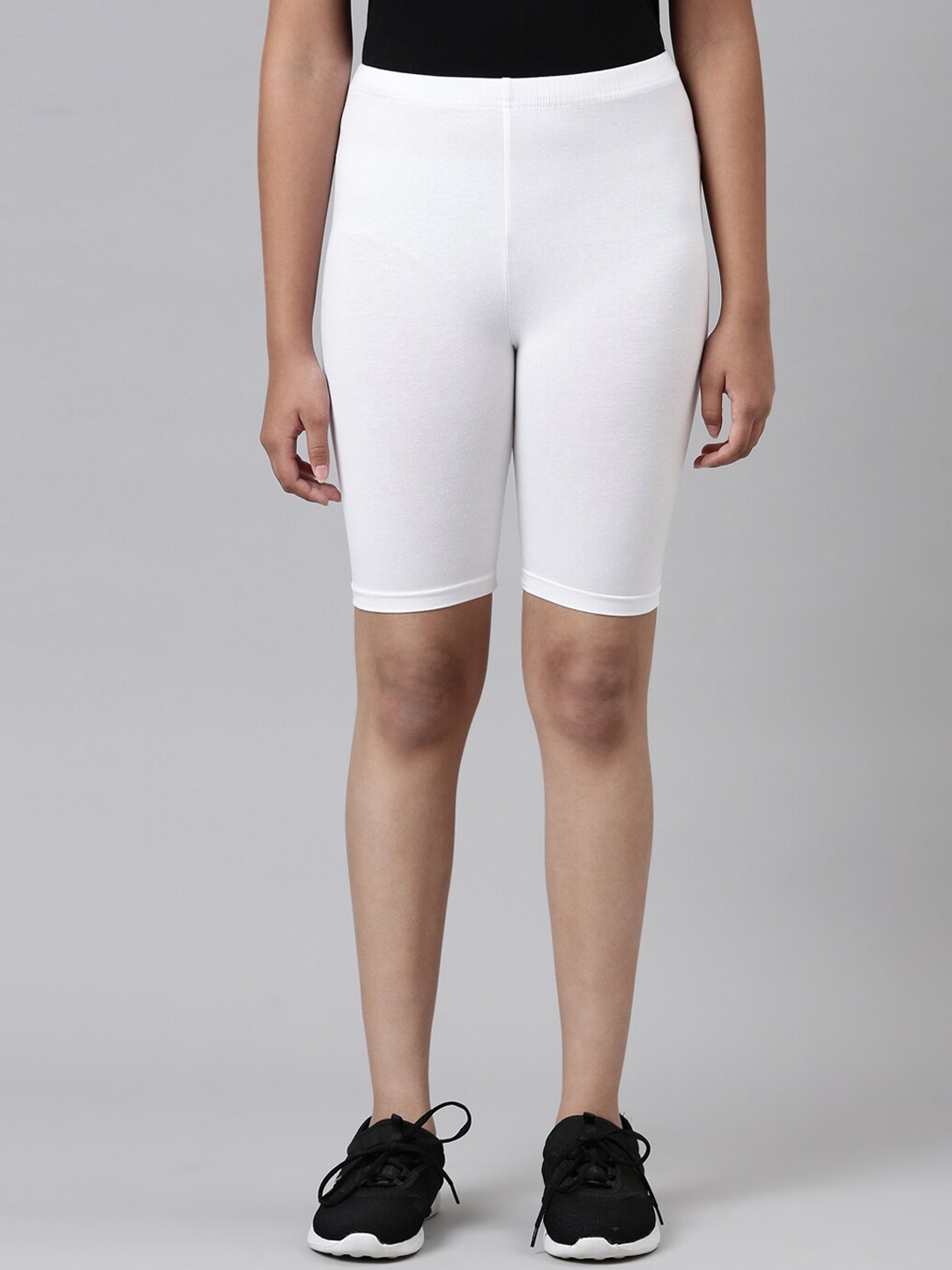 

Go Colors Girls White Slim Fit Sports Shorts