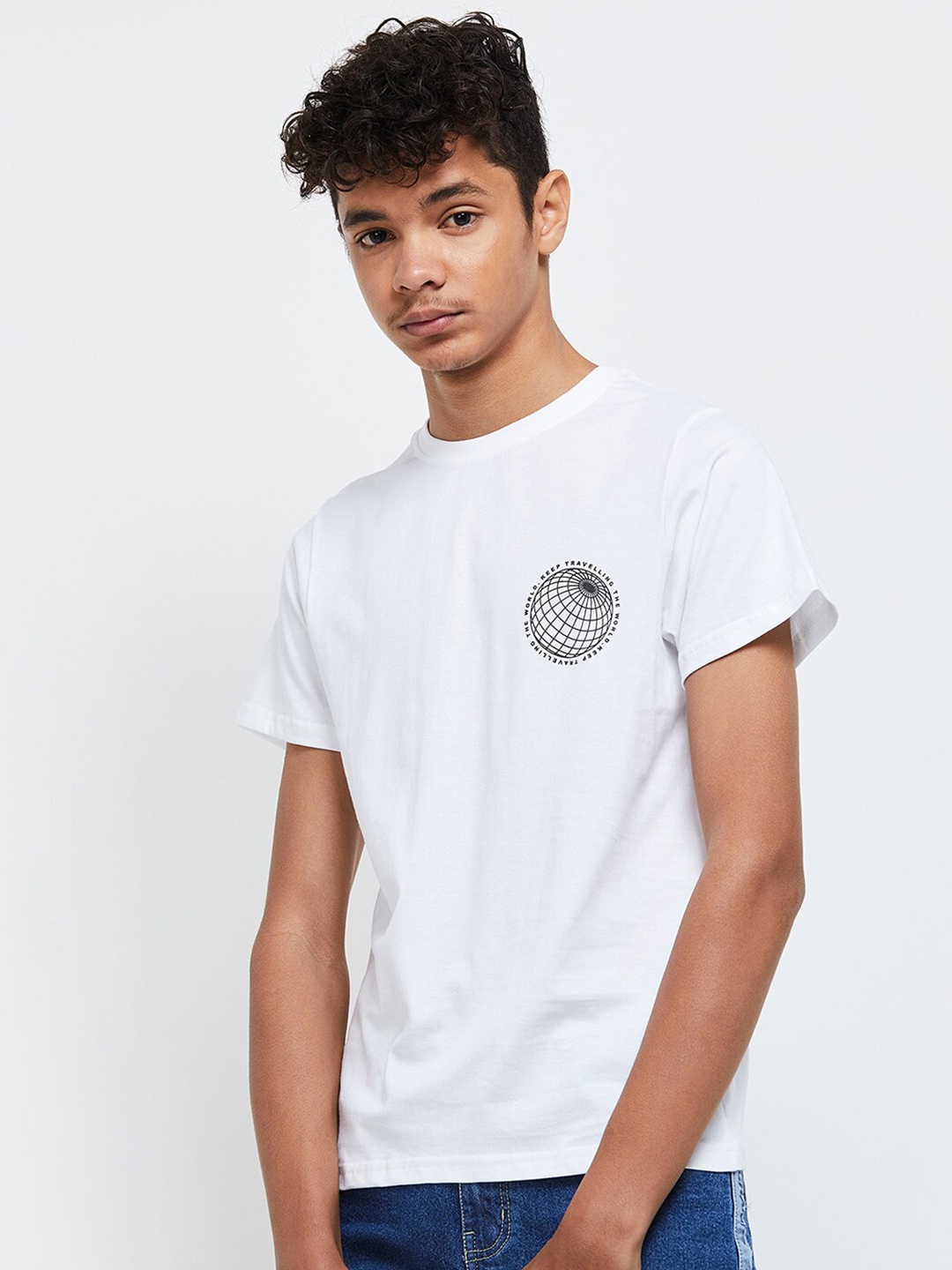 

max Boys White Solid Regular Fit T-shirt