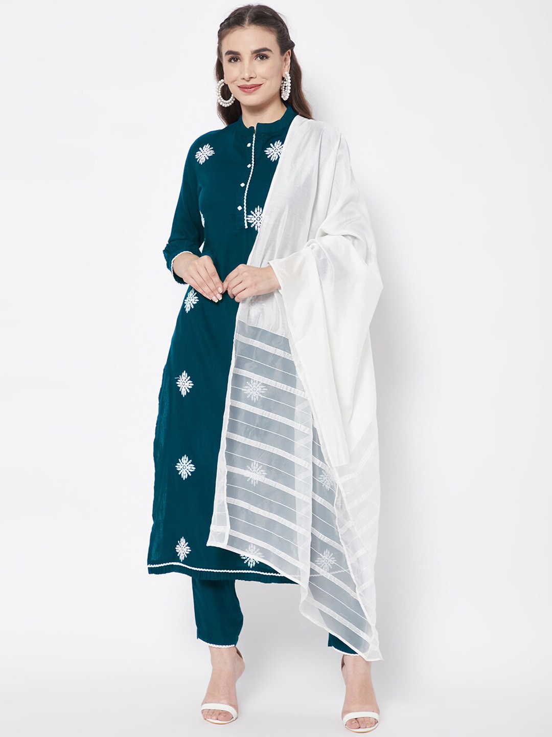

HEEPOSH Women Teal Thread Work Kurta with Trousers & With Dupatta