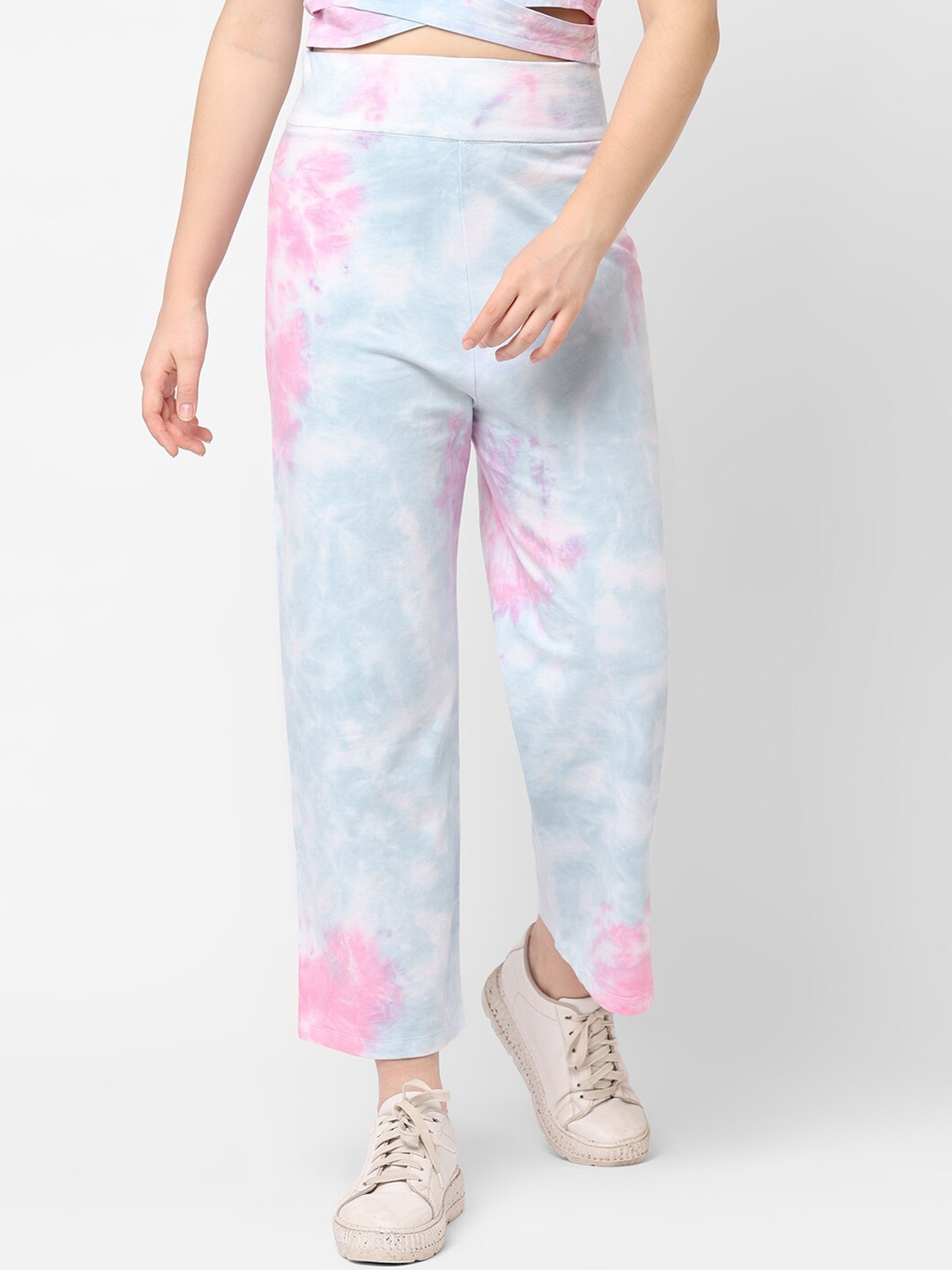 

Kraus Jeans Women Blue And Pink Tie Dye Loose Fit High-Rise Trouser