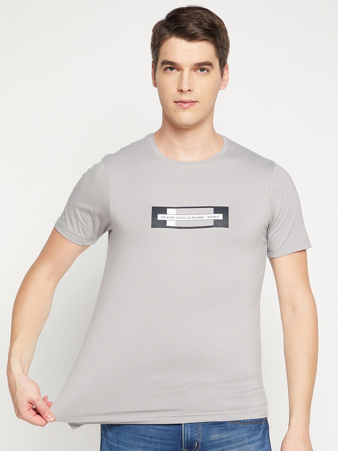 

Okane Men Grey Printed T-shirt