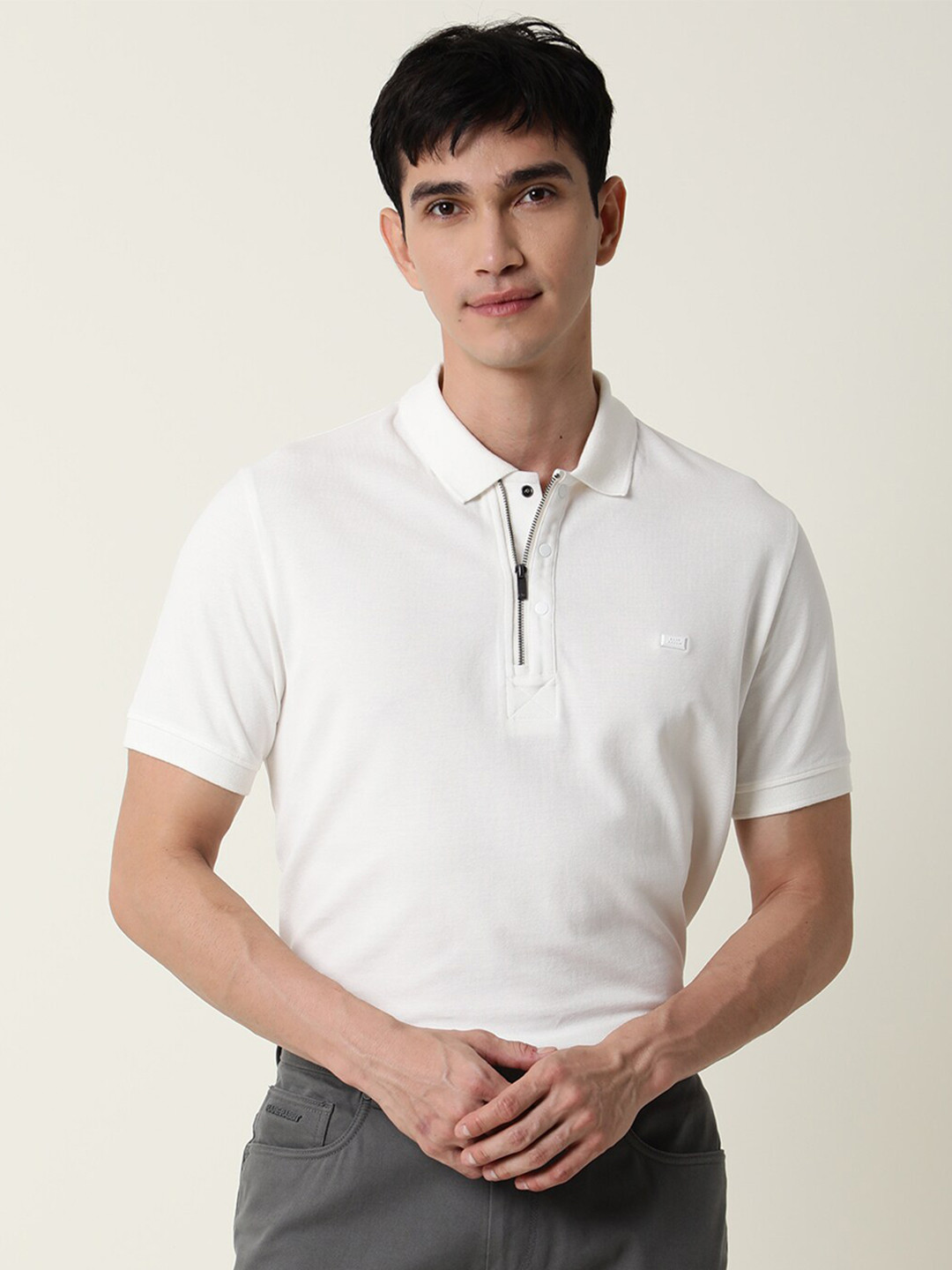 

RARE RABBIT Men Rings-4 Slim Fit Solid Polo Collar T-Shirt, Off white