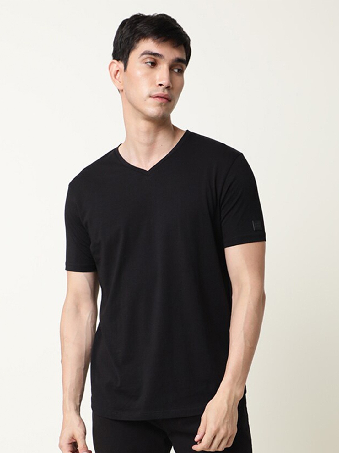 

RARE RABBIT Men Entre-2 V-Neck Slim Fit T-Shirt, Black