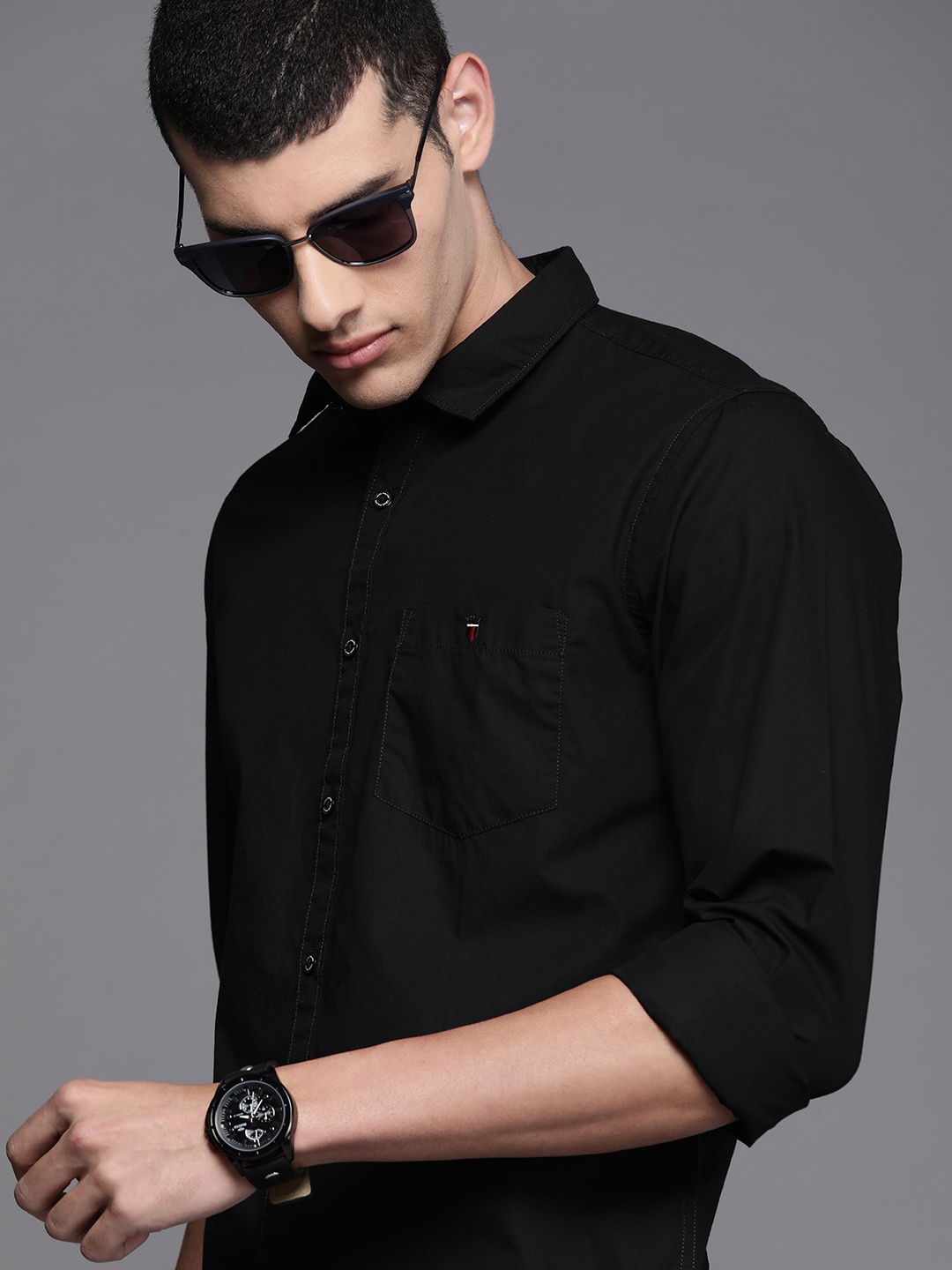 

Louis Philippe Jeans Men Black Super Slim Fit Pure Cotton Casual Shirt
