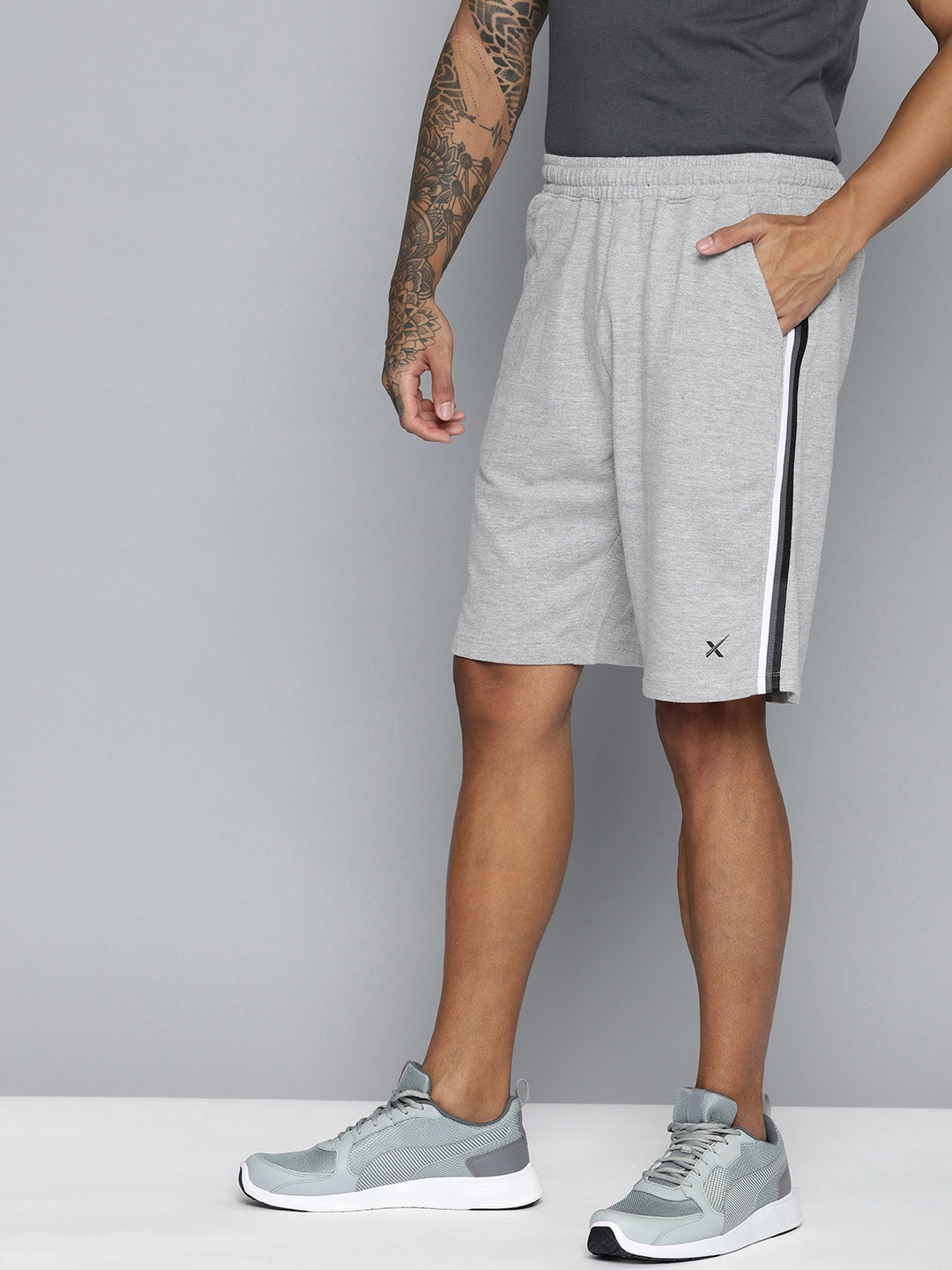 

HRX by Hrithik Roshan Men Grey Melange Striped Shorts
