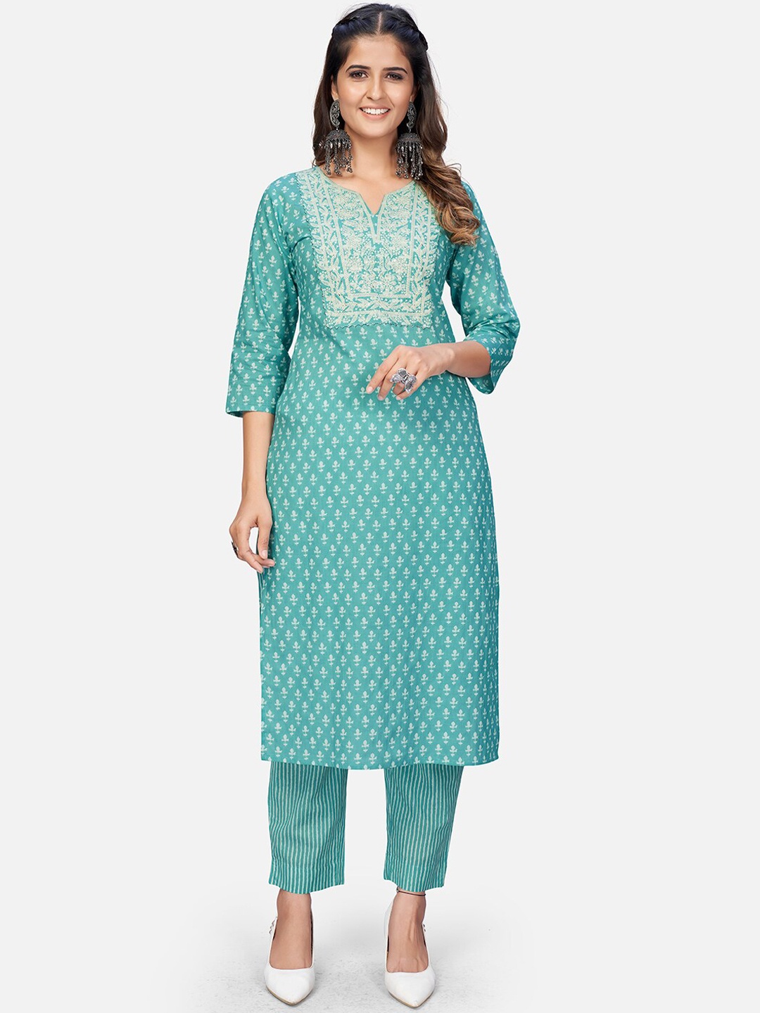 

Vbuyz Women Turquoise Blue Ethnic Motifs Printed Pure Cotton Kurti with Trousers