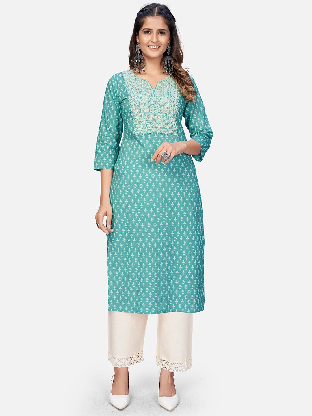 

Vbuyz Women Turquoise Blue Ethnic Motifs Embroidered Keyhole Neck Kurta