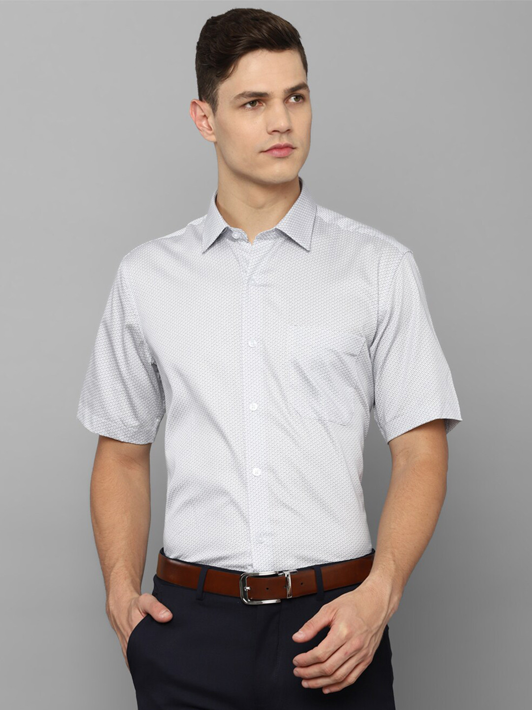 

Louis Philippe Men White Slim Fit Printed Formal Shirt