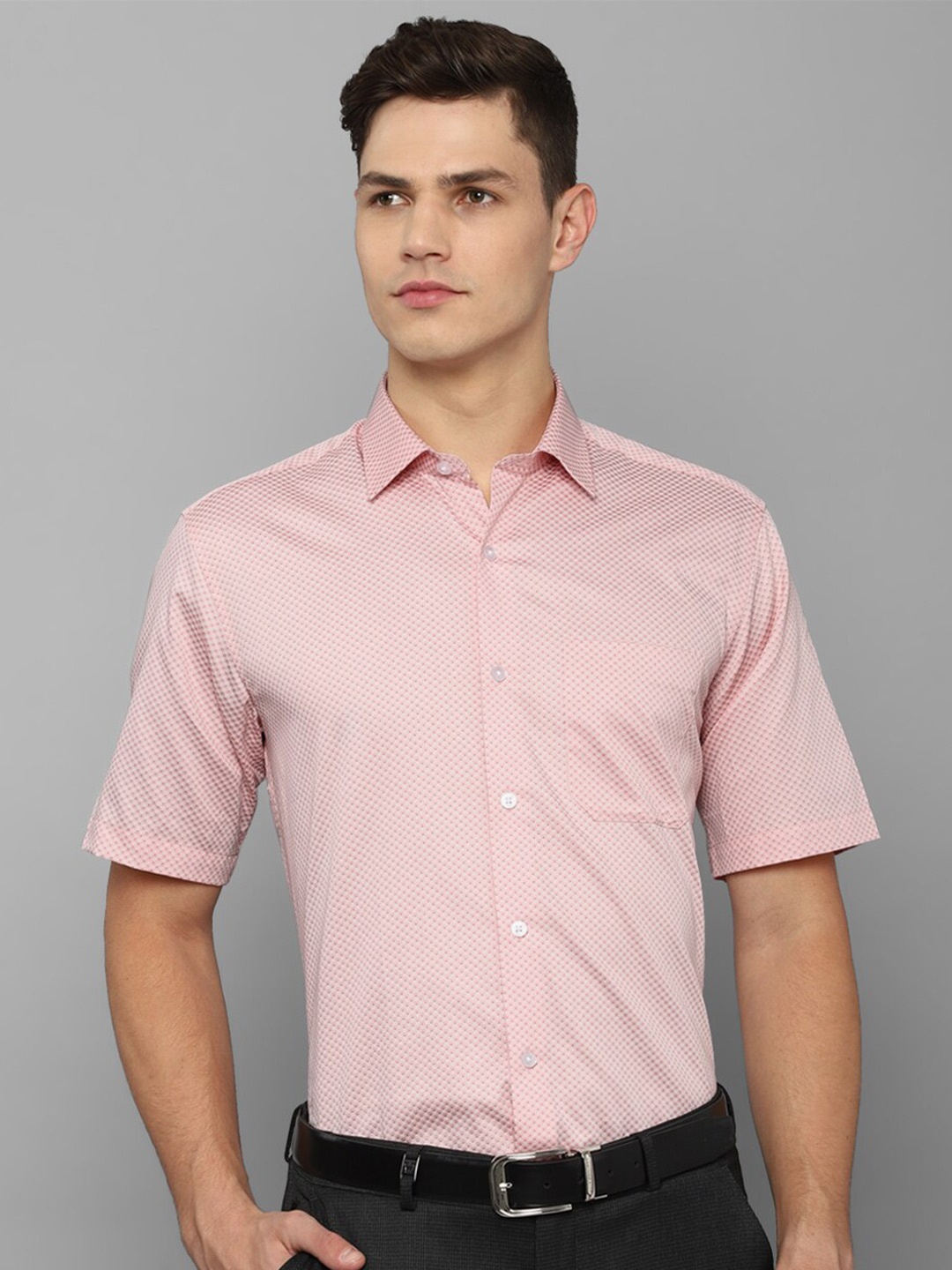 

Louis Philippe Men Pink Slim Fit Formal Shirt