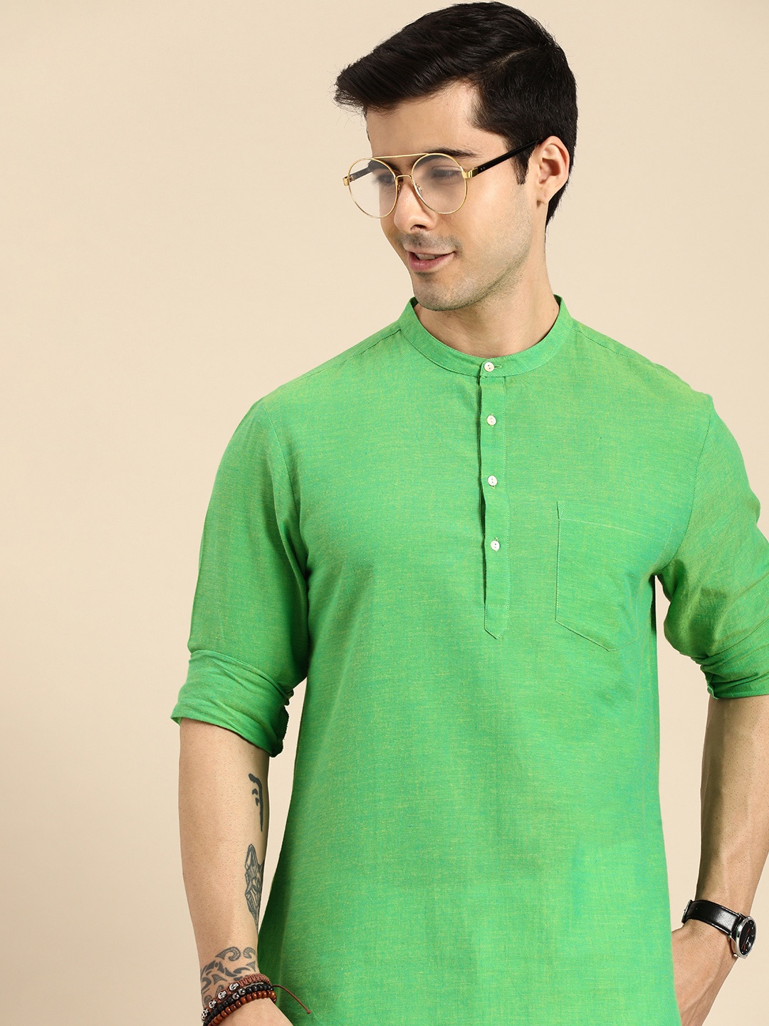 

Anouk Men Green Solid Mandarin-Collar Pure Cotton A-Line Kurta