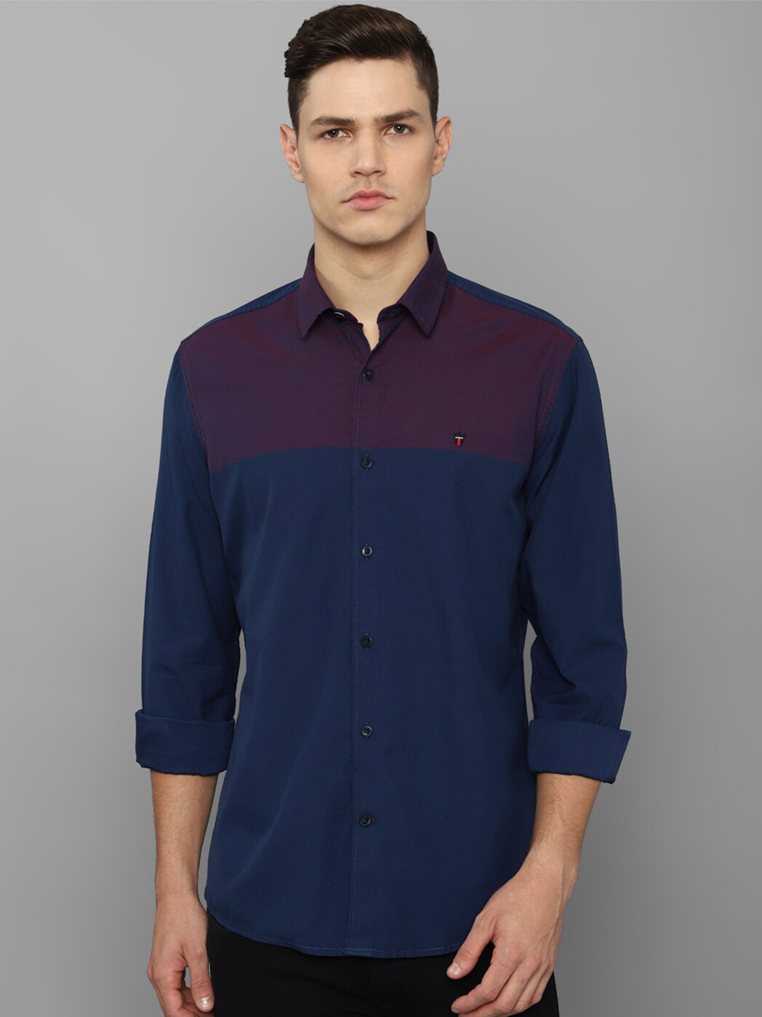 

Louis Philippe Sport Men Navy Blue Slim Fit Colourblocked Casual Shirt