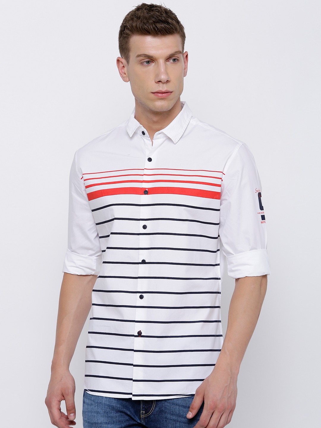 

LOCOMOTIVE Men White Striped Slim Fit Casual Shirt